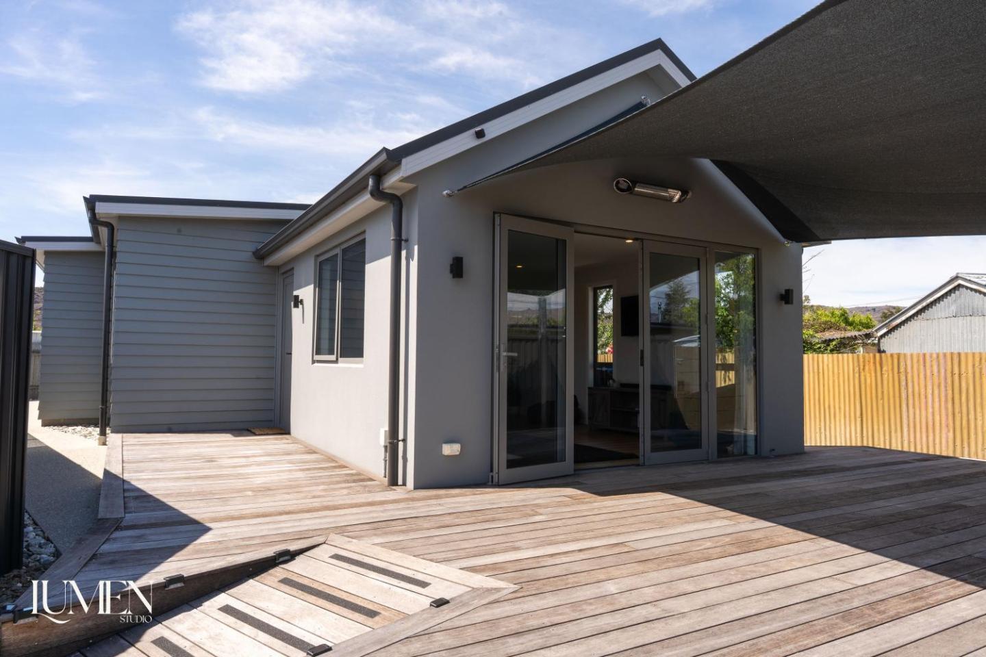 Modern & Comfort In Central Alexandra 5