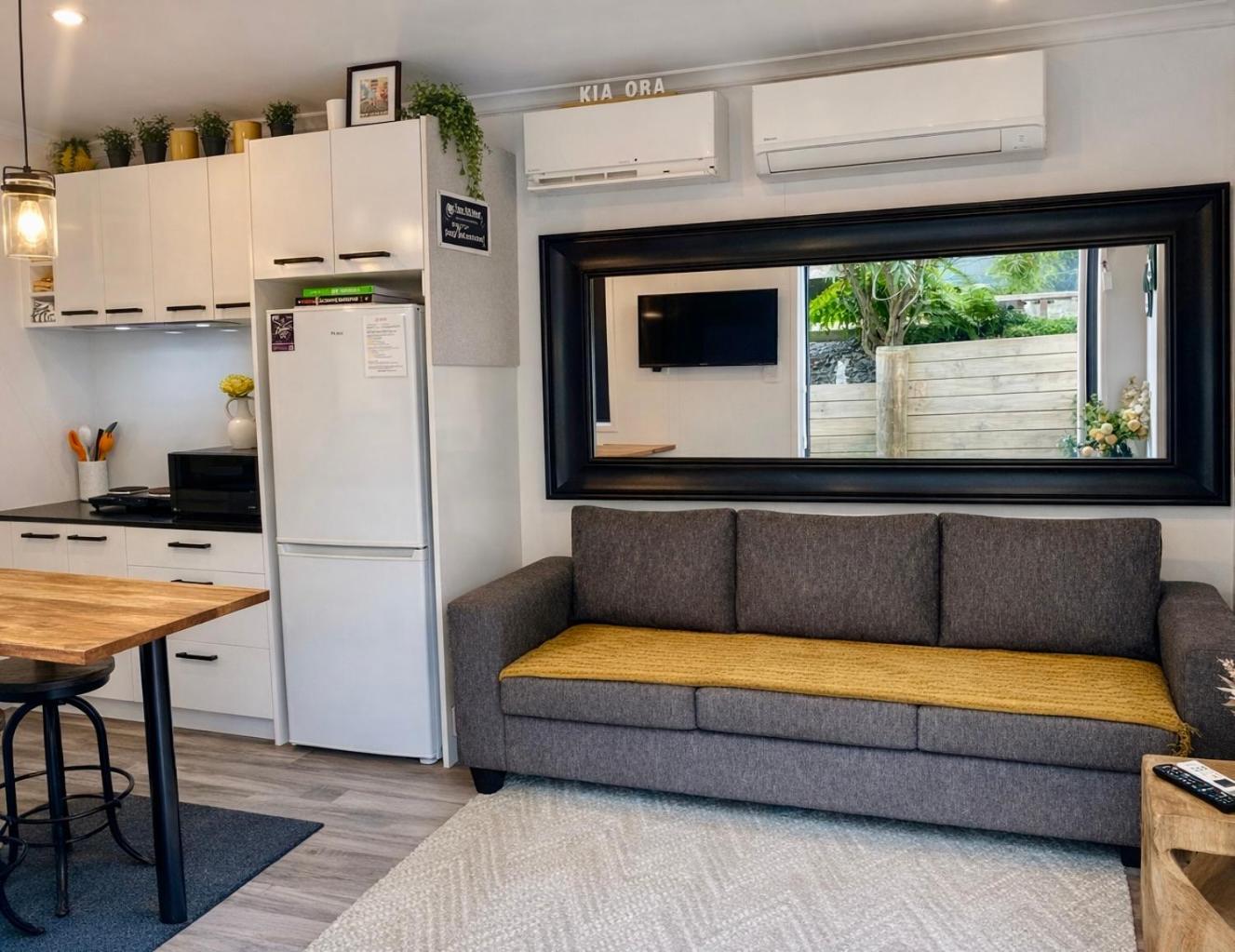 Boutique Tiny Home Rotorua With Private Hot Tub 5