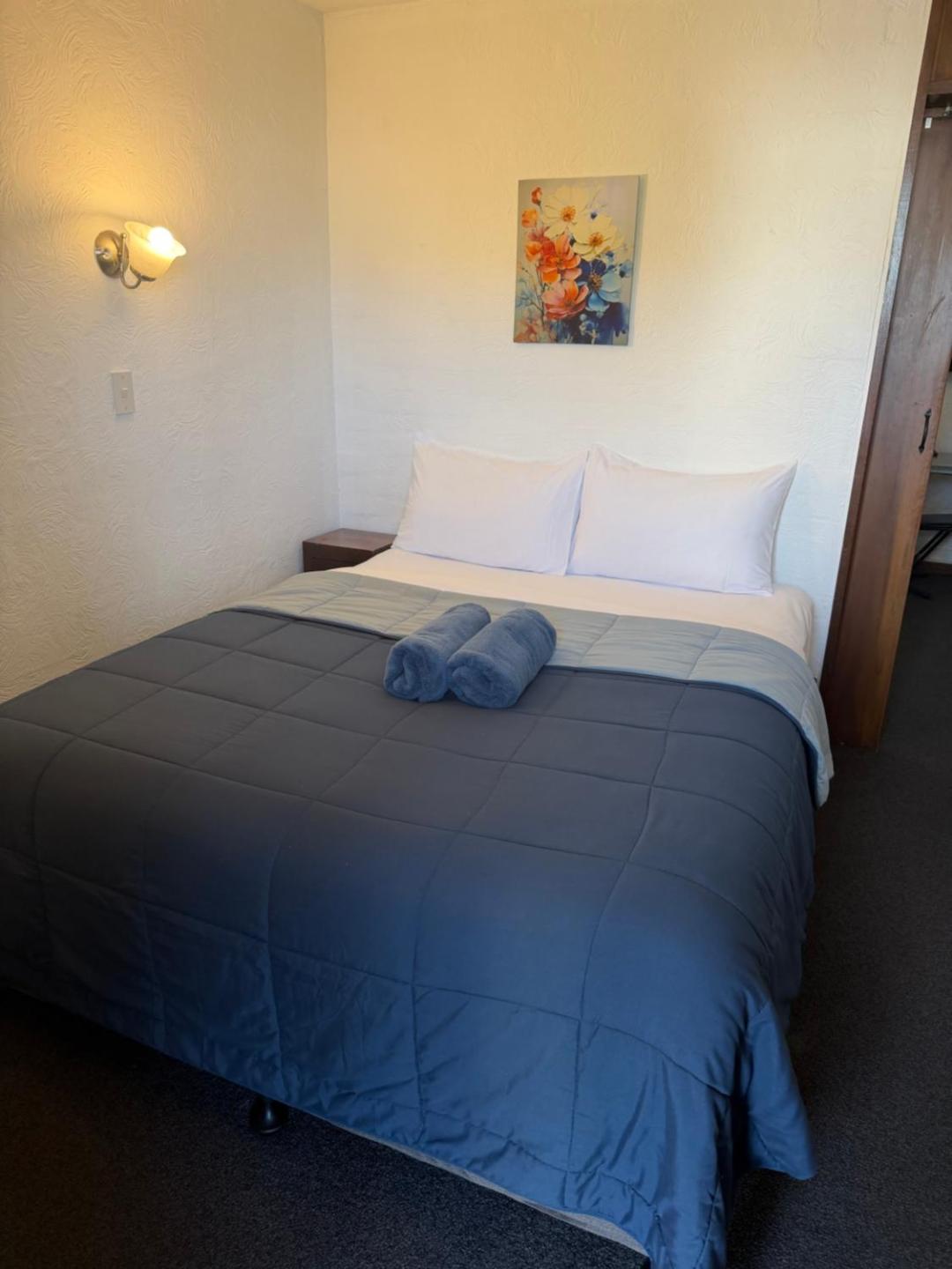 Aaa Mana Motel 2
