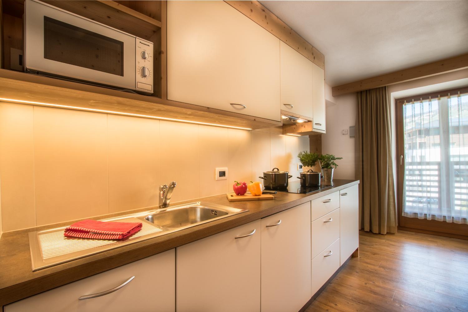 Kitchen 5, Residence Crazzolara, Bolzano