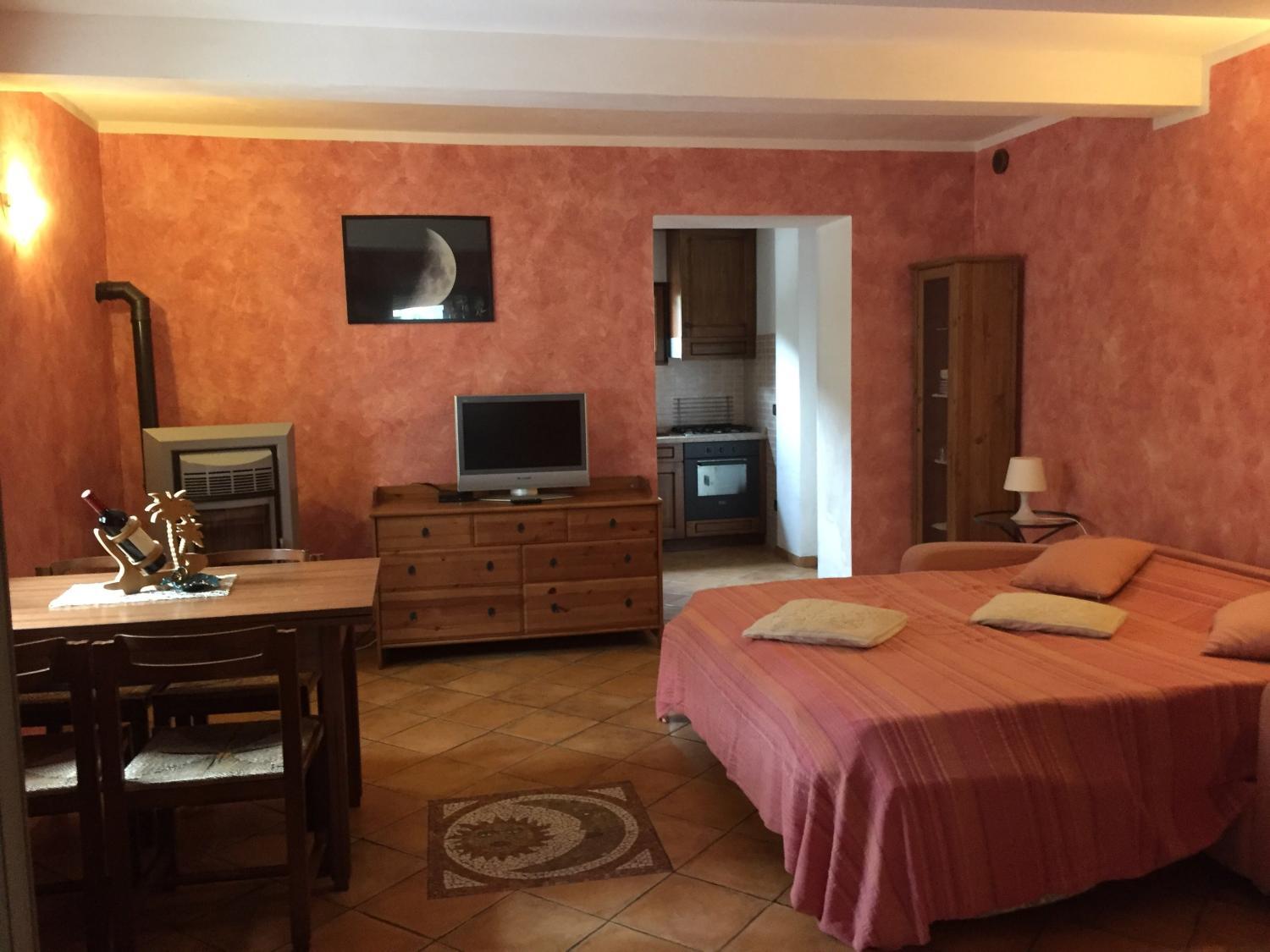 2, The River House, Imperia