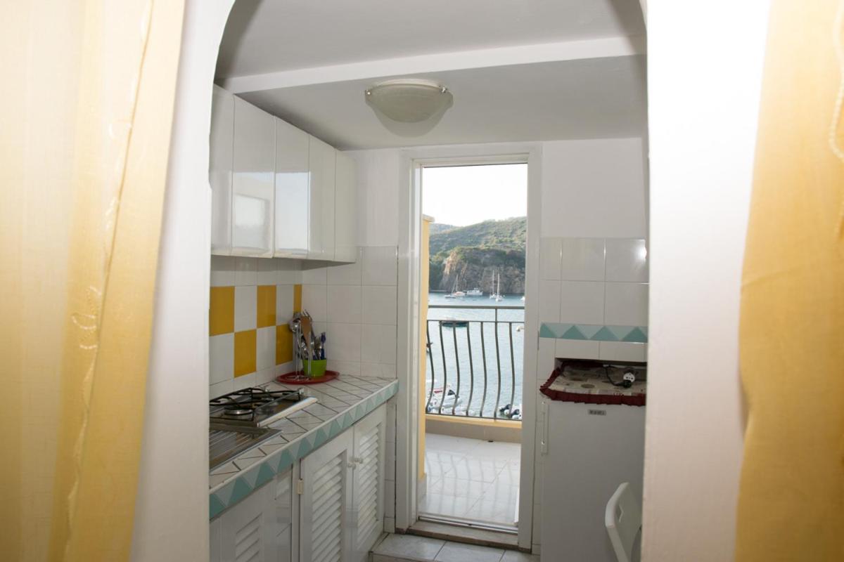 Kitchen 2, Residence ZiZiLu, Latina