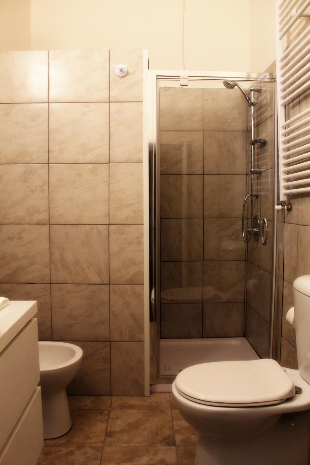 Bathroom 2, B&B Kike, Catania