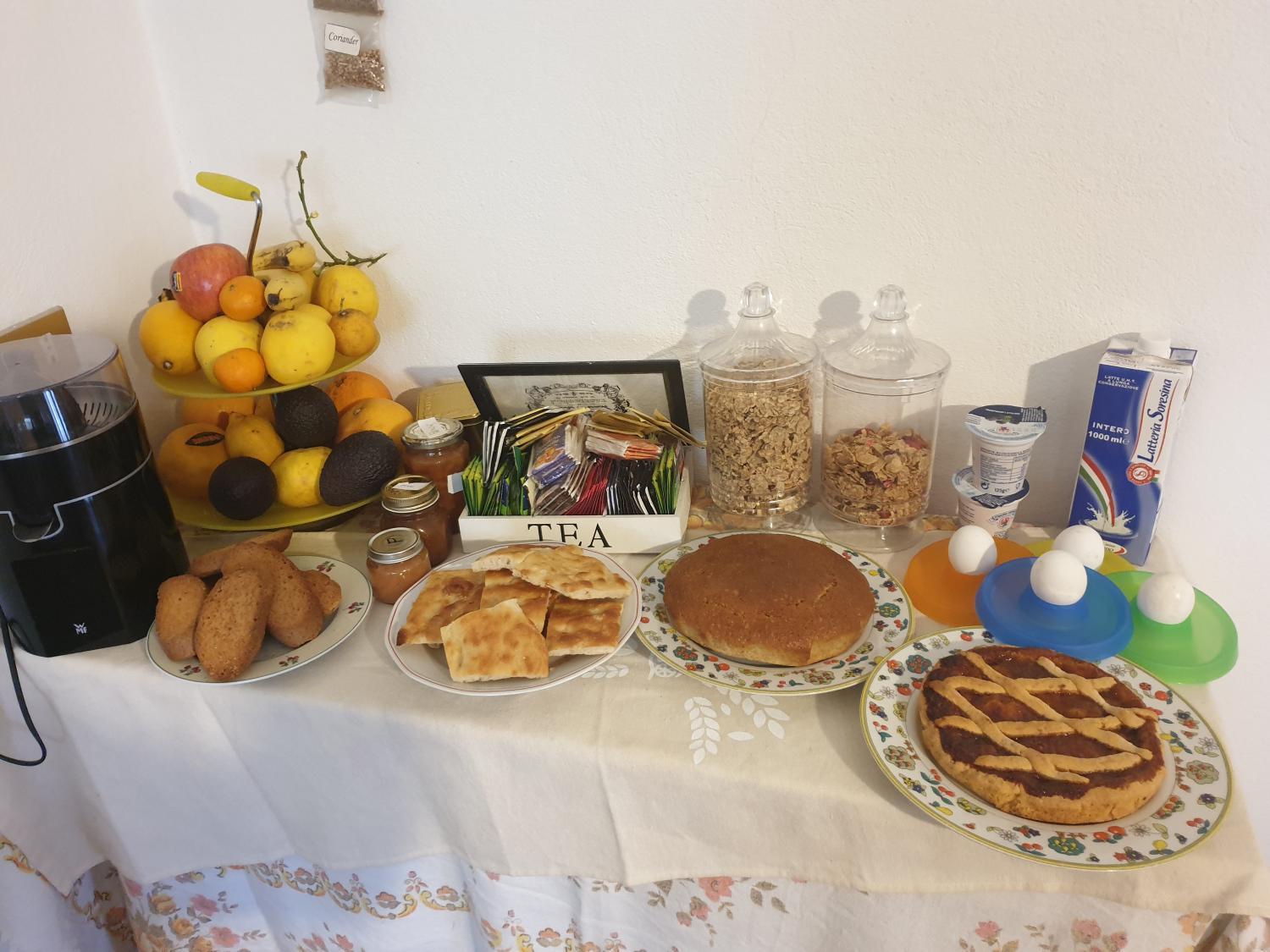Food & Drinks