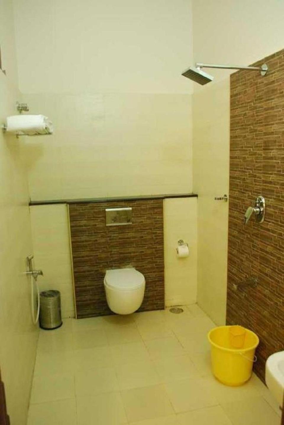 Bathroom, GS Resorts Velankanni, Nagappattinam