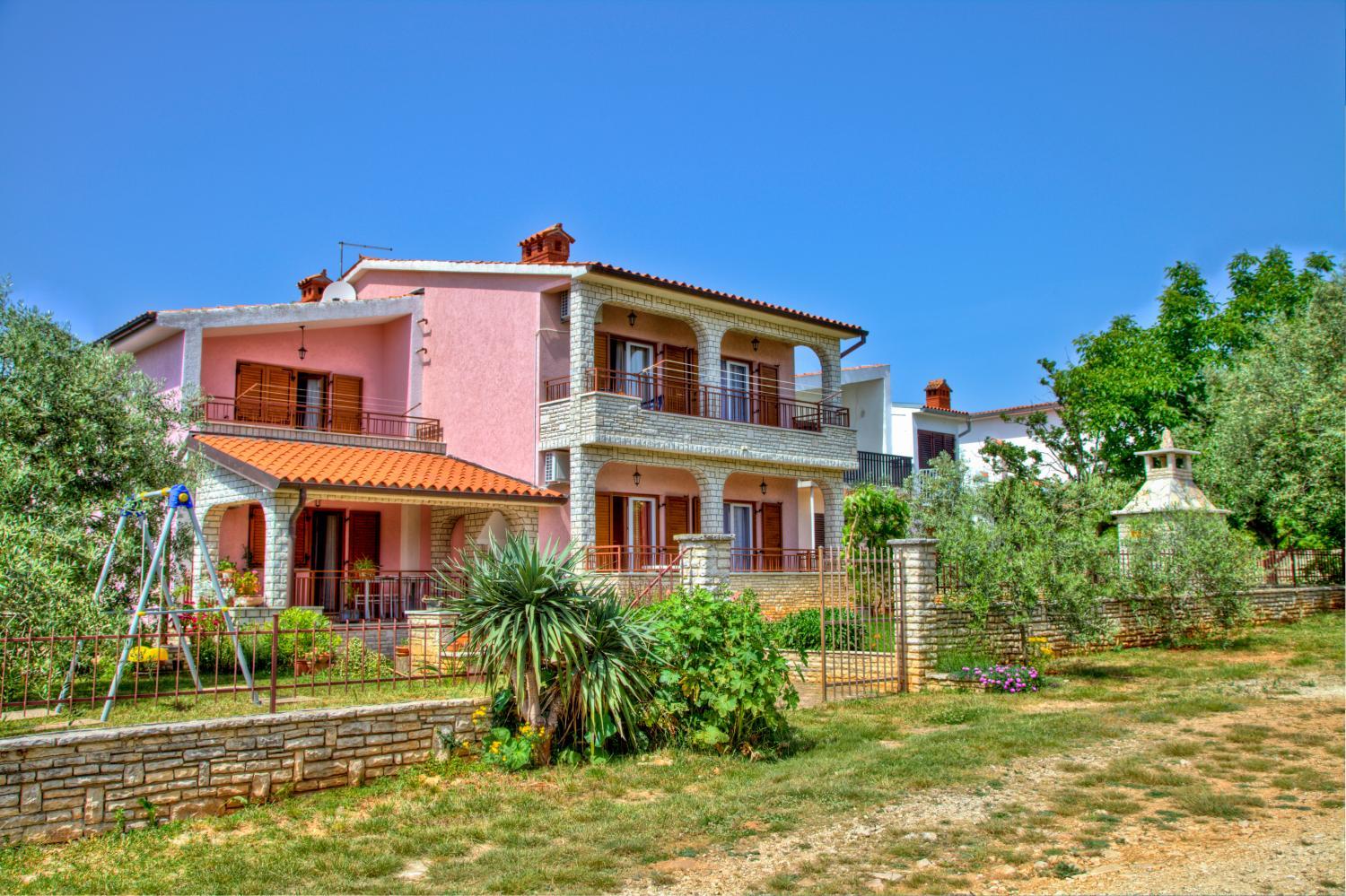 Exterior view 5, Comfortable apartments in Peroj near the sea, Vodnjan