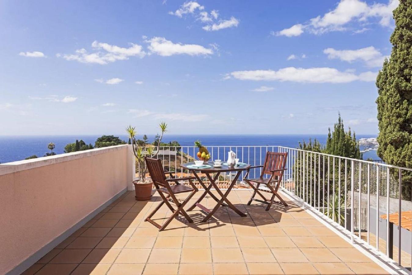 Funchal Bay View Villa by Madeira Sun Travel, Funchal