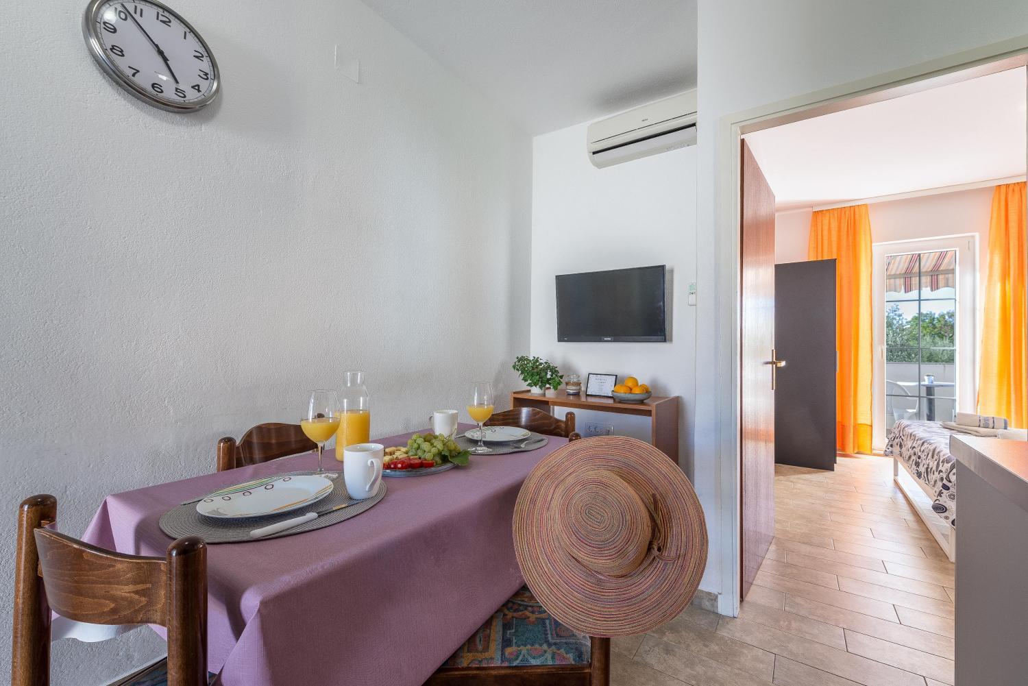 Facilities 5, Apartments Navalia, Novalja