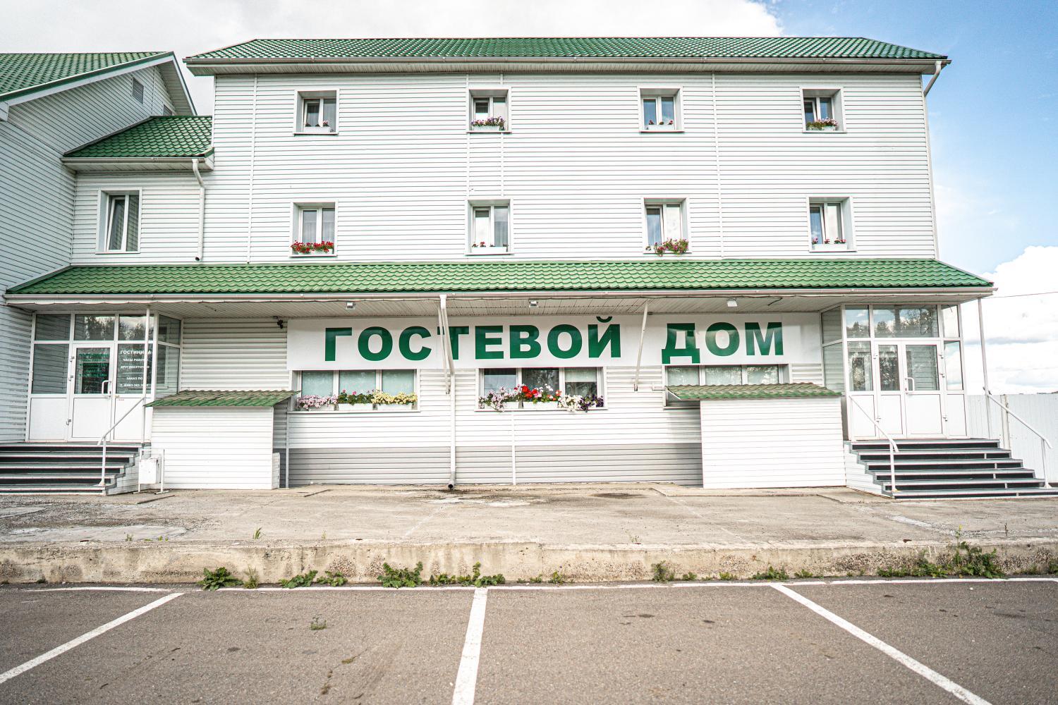 Entrance 3, Гостевои дом Зеленыи, Emel'yanovskiy rayon