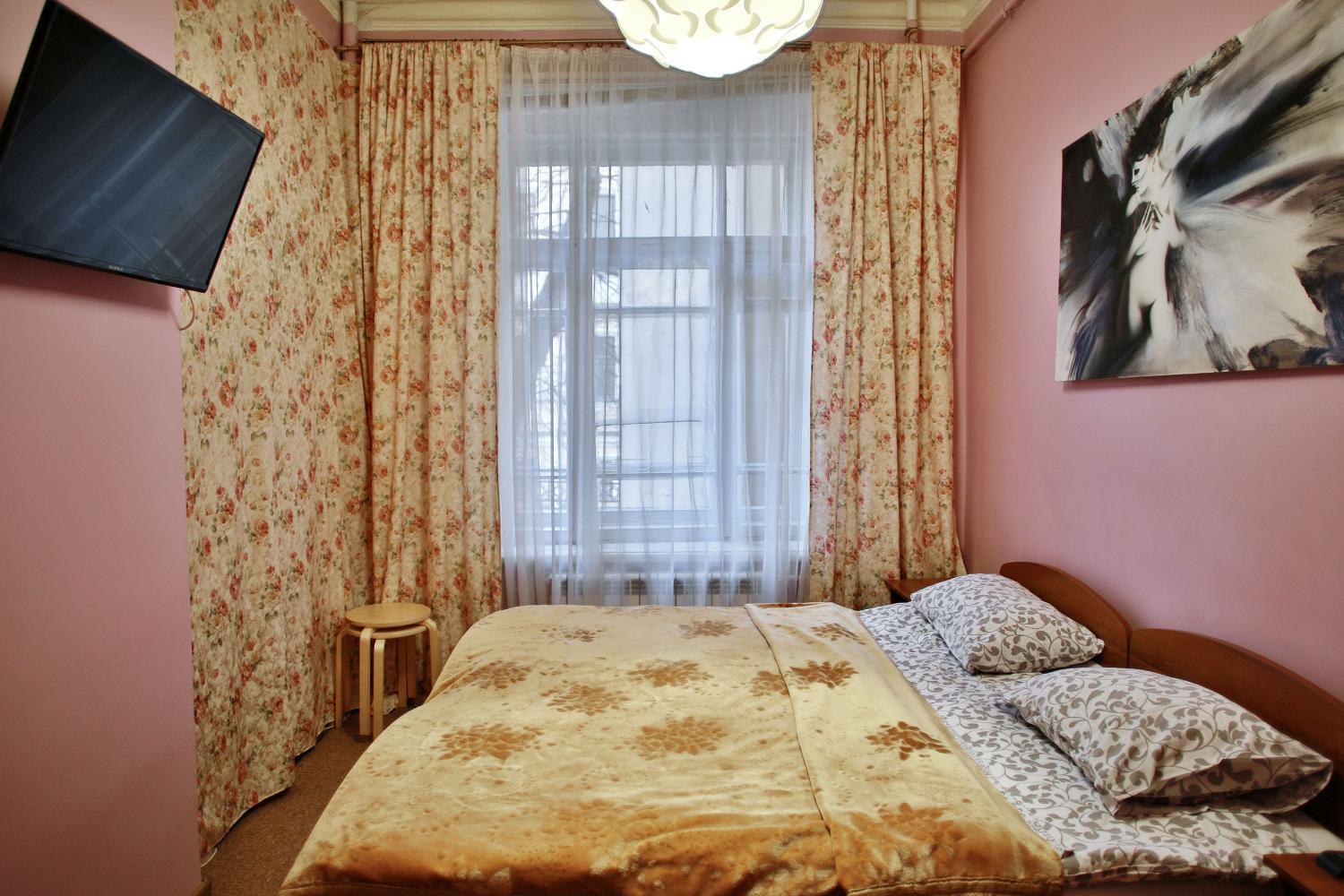 Others 3, Fligel na Zhukovskogo, Sankt-Peterburg gorsovet