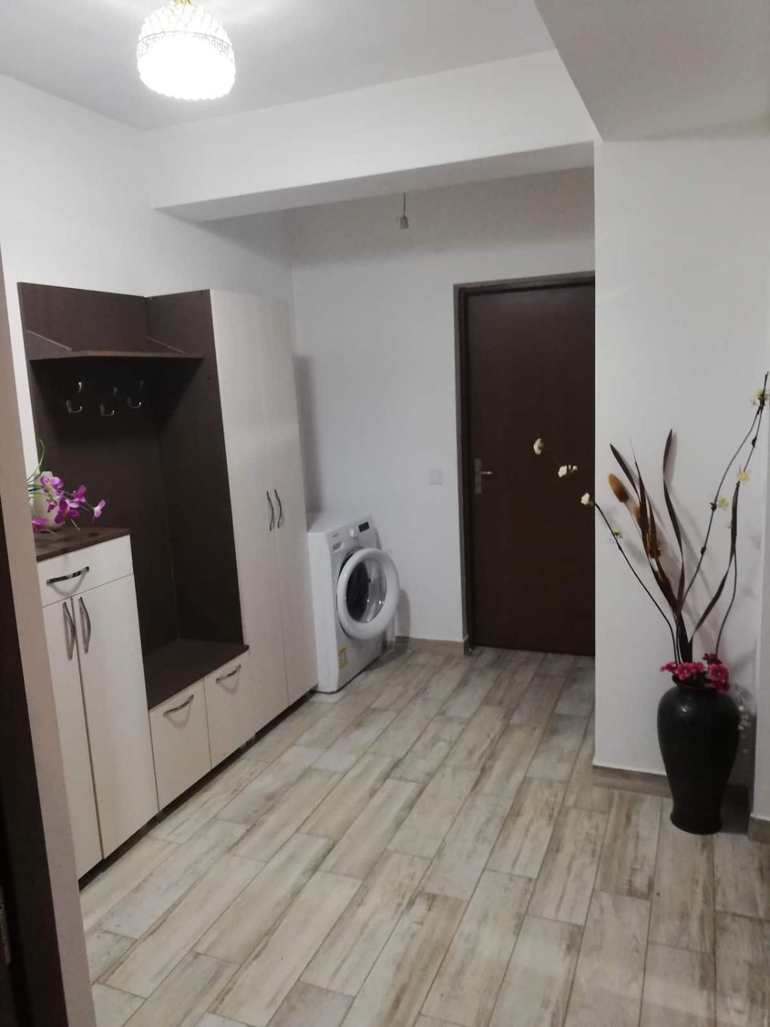 Public Area 4, Ella Doo Apartament • 15'▶Palas, Ciurea