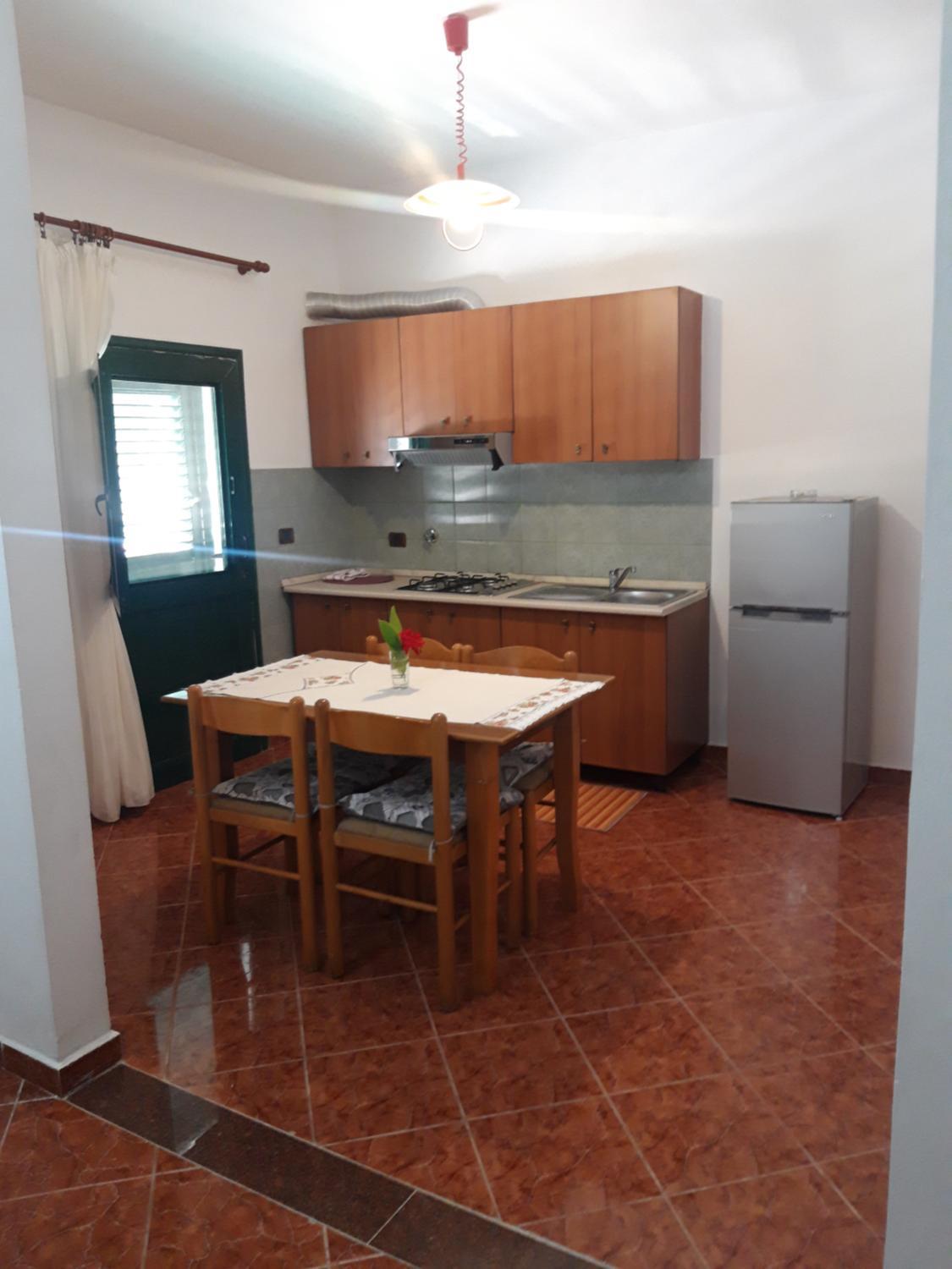5, AGRON, Vlorës