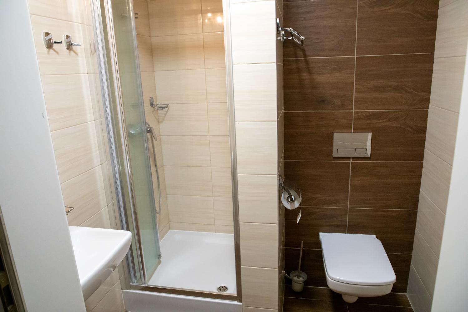 Bathroom 2, Zacisze Natura Tour, Tomaszów Mazowiecki
