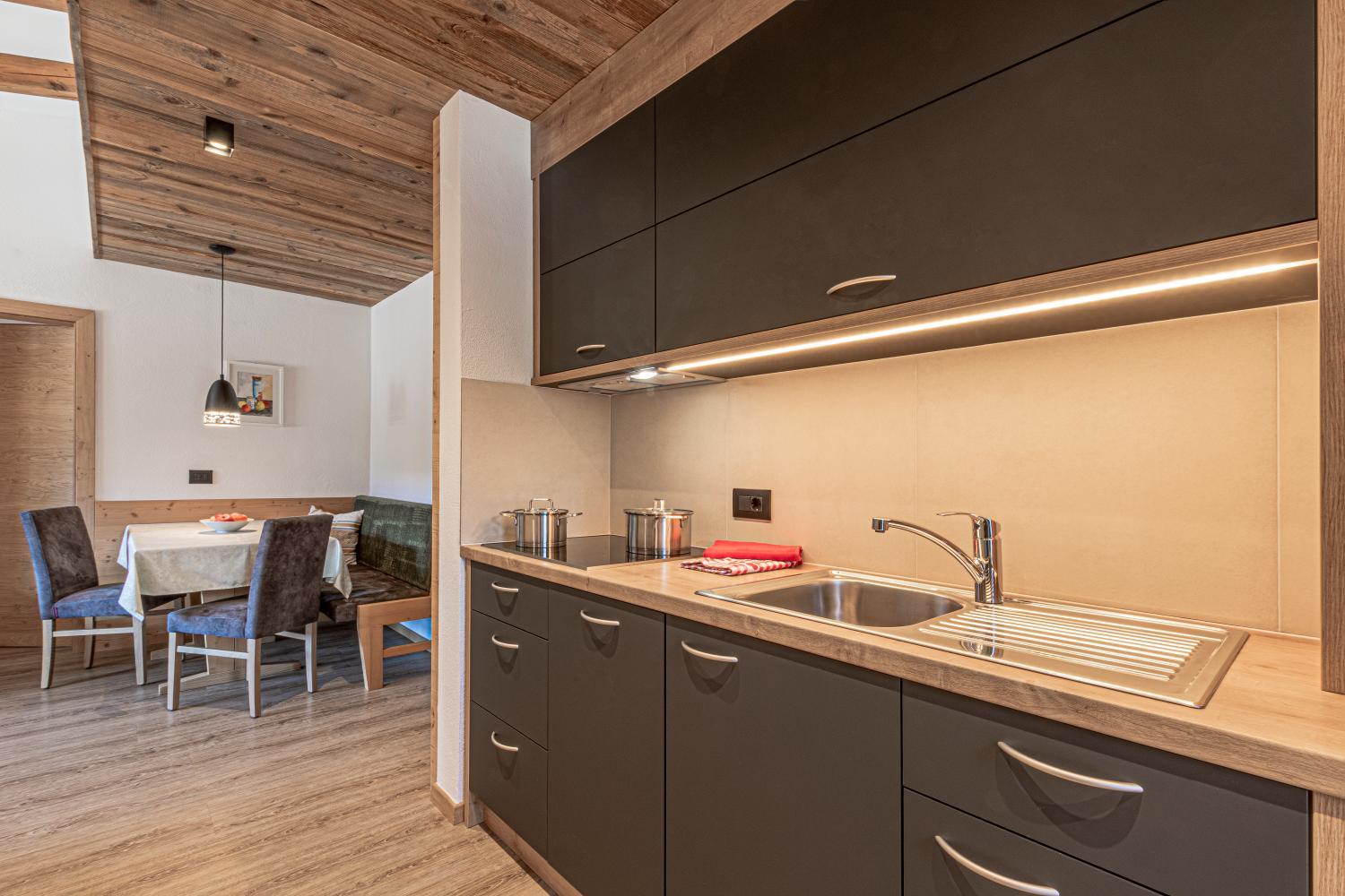 Kitchen 2, Residence Crazzolara, Bolzano