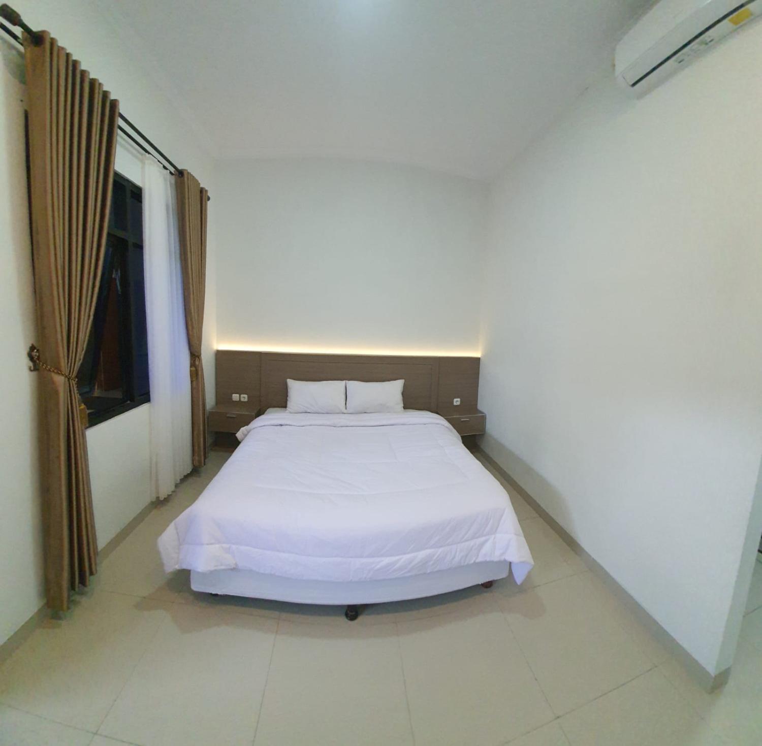 Others 5, Joglo 21A, Yogyakarta