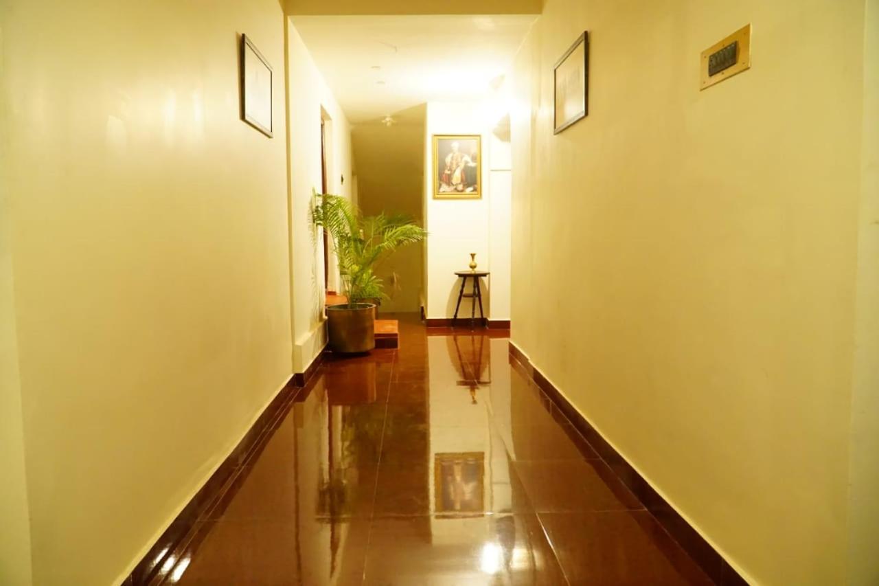 Others 2, TANJORE INN, Thanjavur
