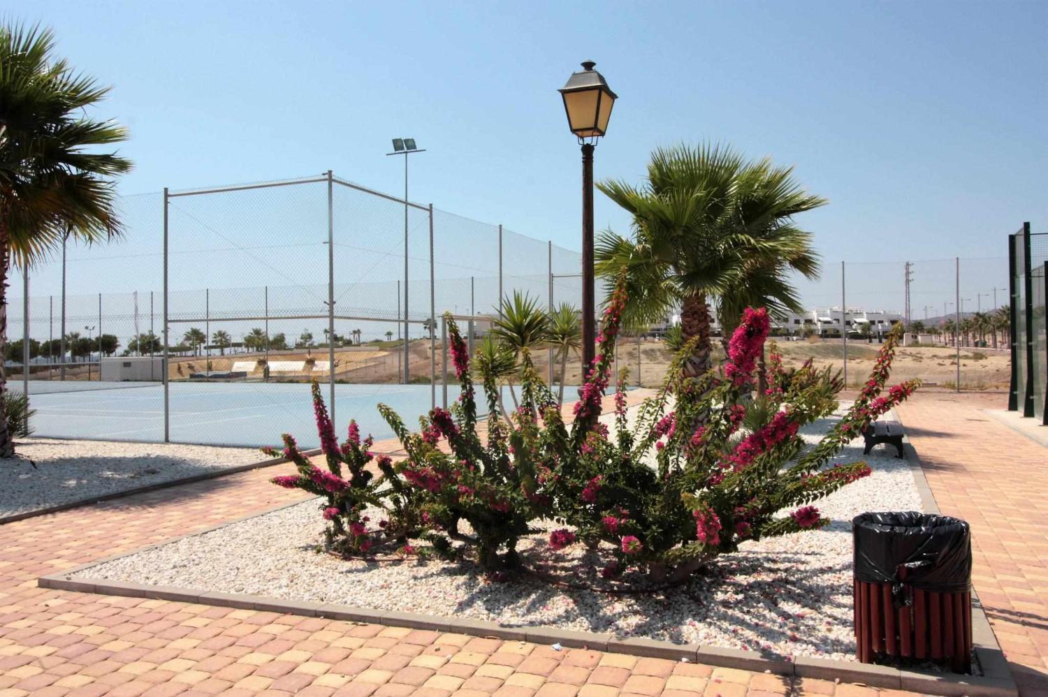 Casa Tapas y vino apartamento con jardin y piscina comunitaria, Almería
