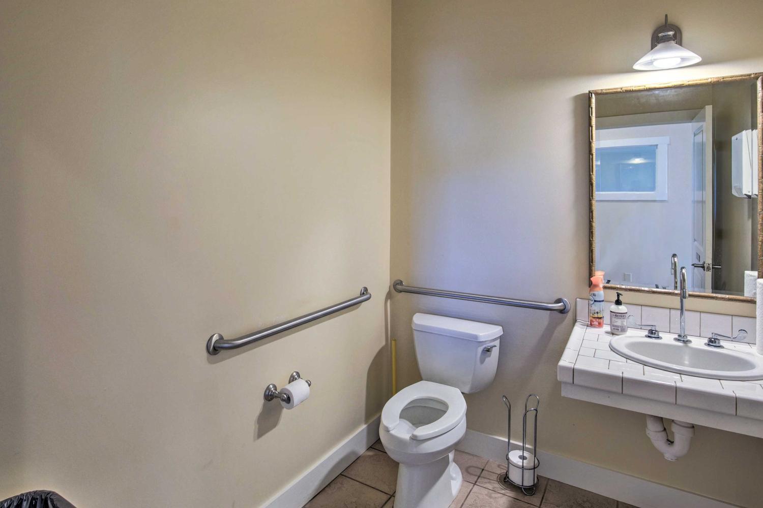 Others, Tropical Princeville Condo with Private Lanai!, Kauai
