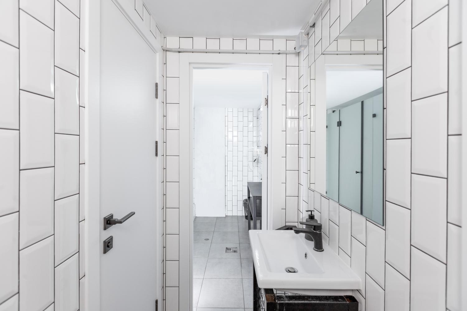 Bathroom, Hotel Constellation 89, L'vivs'ka