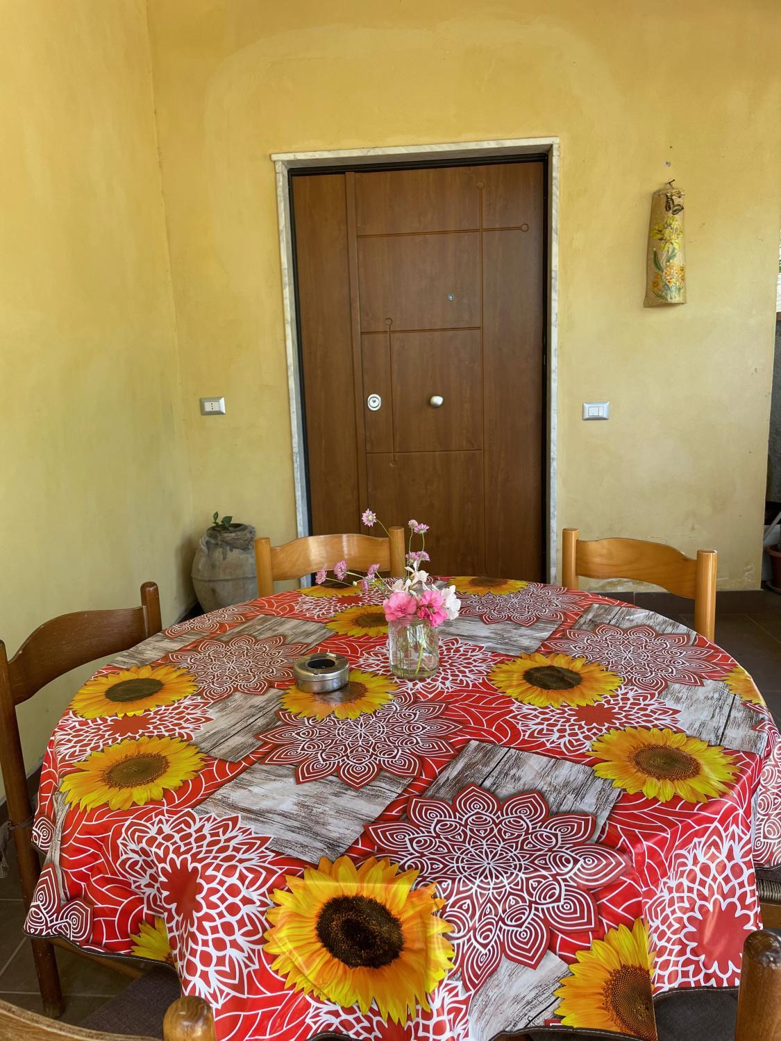 3, Villa del Capitano, Salerno
