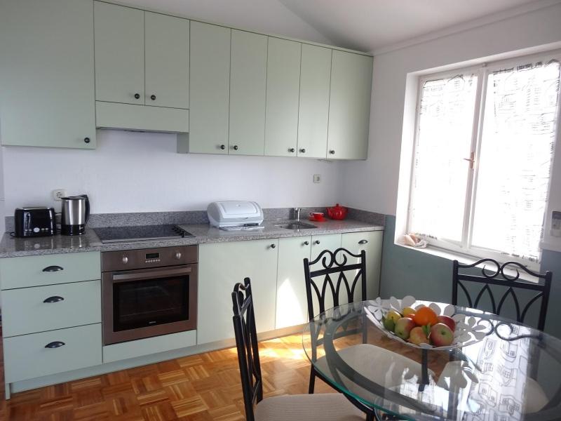 2, Trogir Yellow House, Trogir