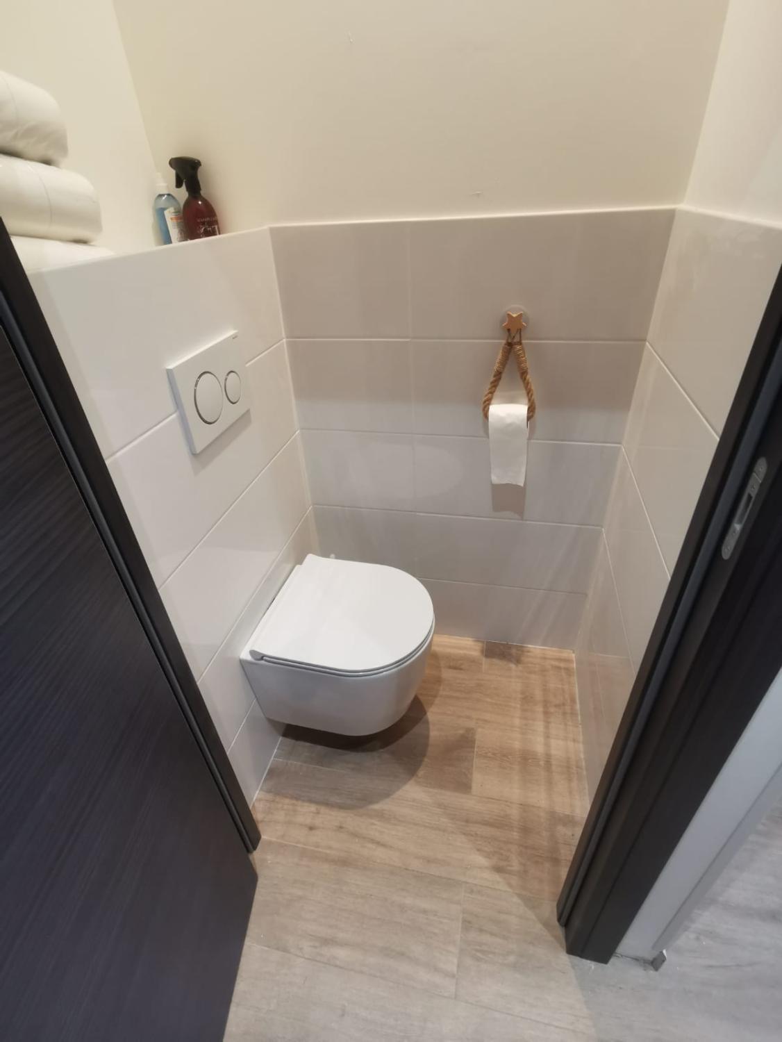 Bathroom 3, L'escapade, a 5 minutes de l'A6, Rhône