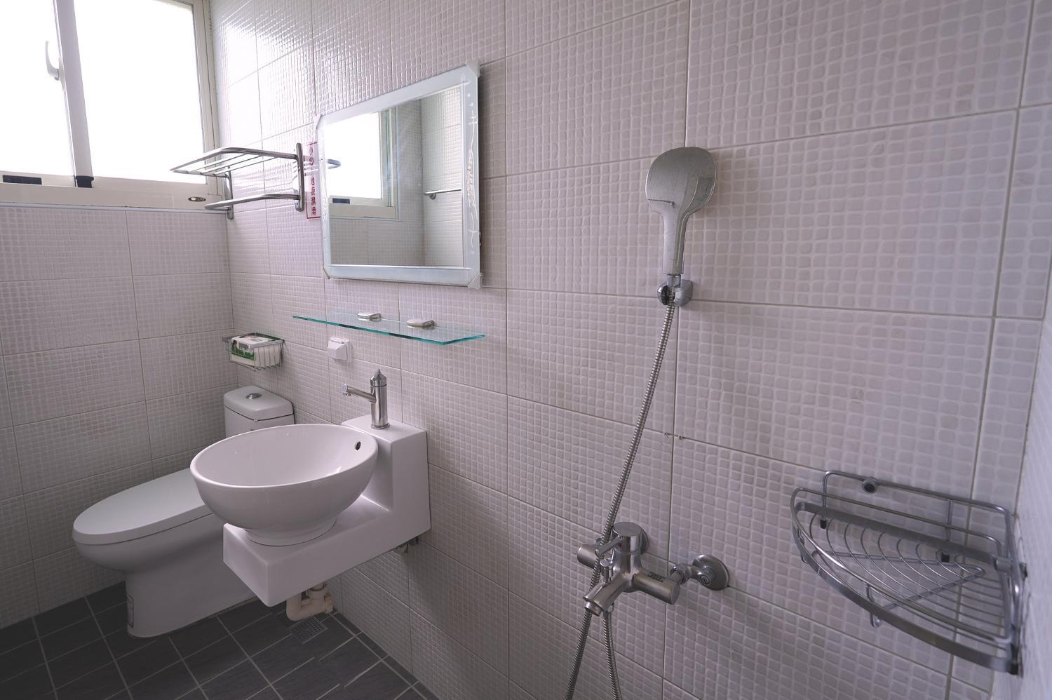 Bathroom, bnb6636 - Six-Six Mountain Stone Road Garden B&B, Taitung