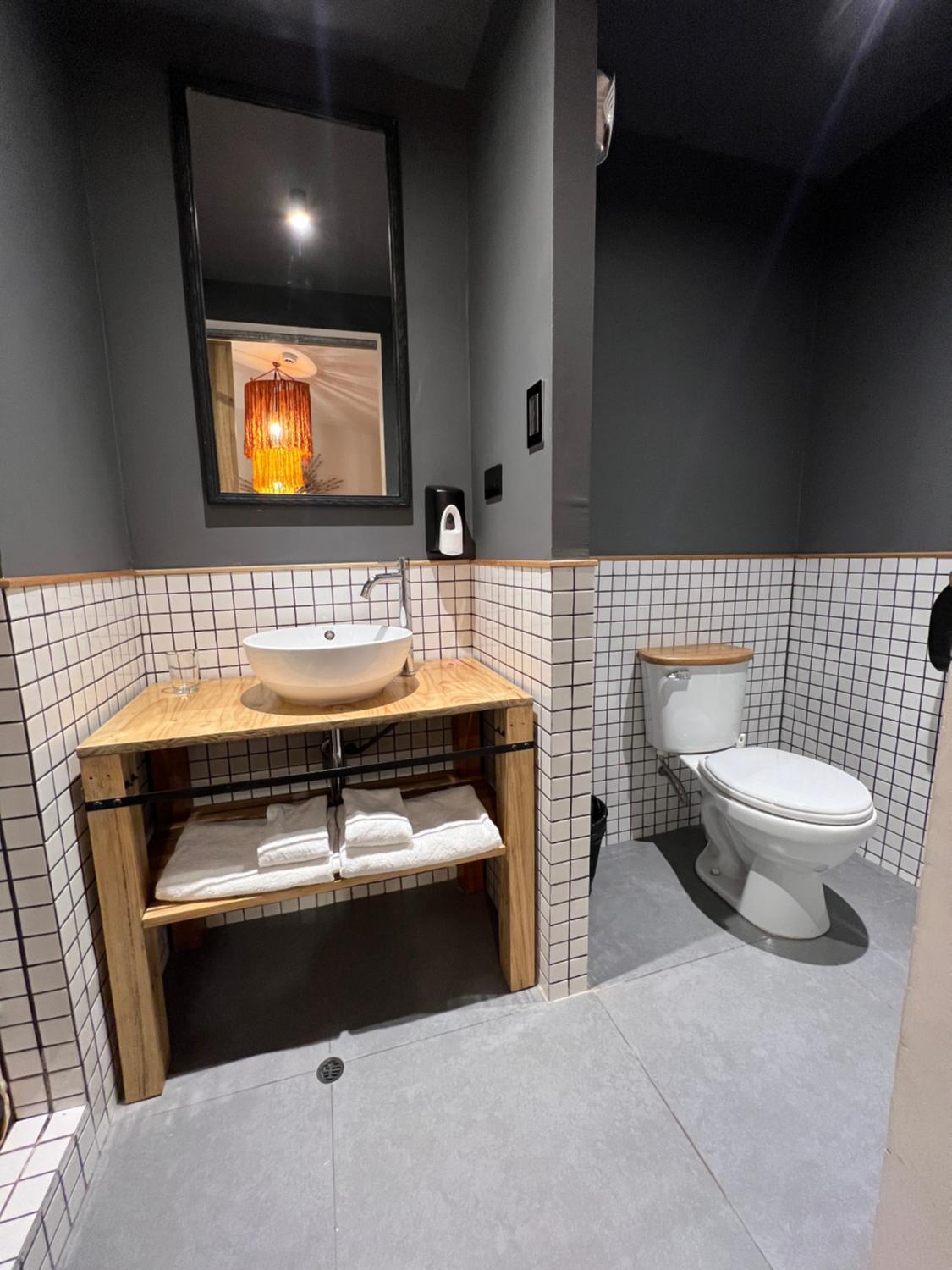 Bathroom, Casa Tunki, Cusco