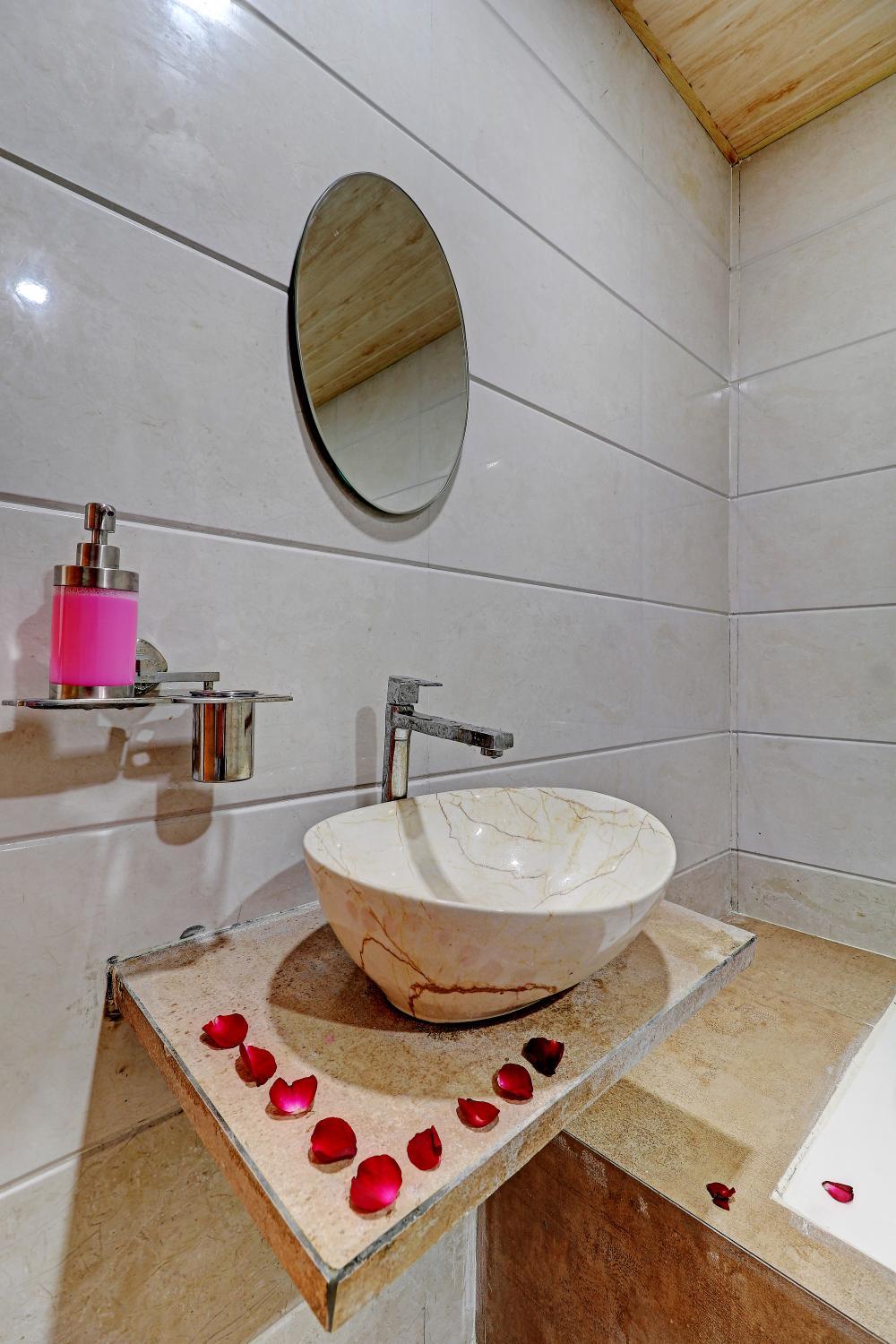 Bathroom 2, Sun Inn Residency Rabale, Thane