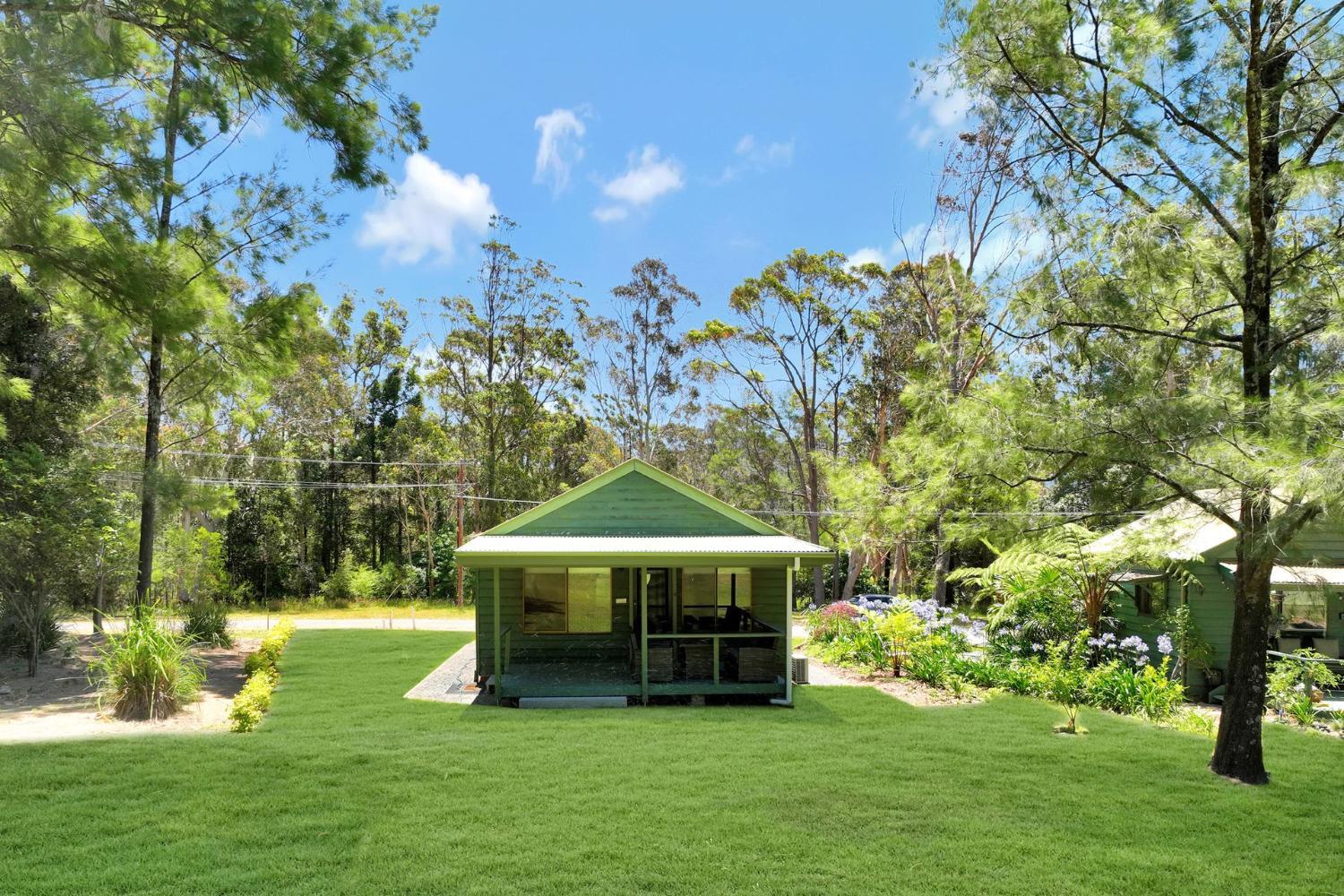 Beau Cabin One Bedroom Cabin on Golf Course, Shoalhaven - Pt B