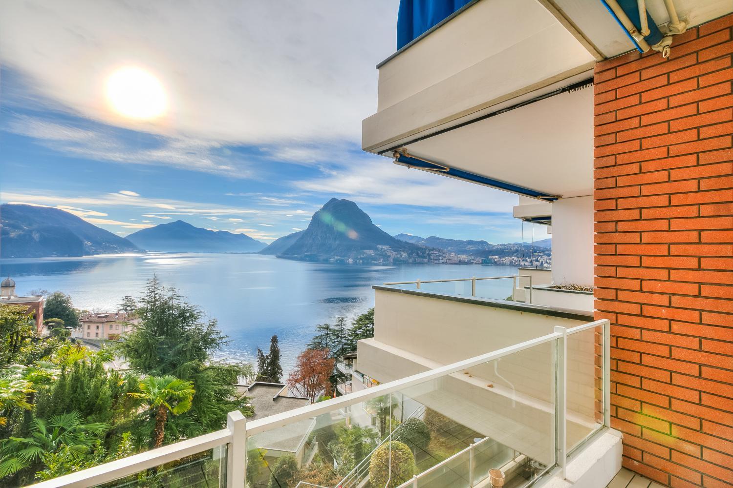 Honeymoon with Stunning View - Happy.Rentals, Lugano