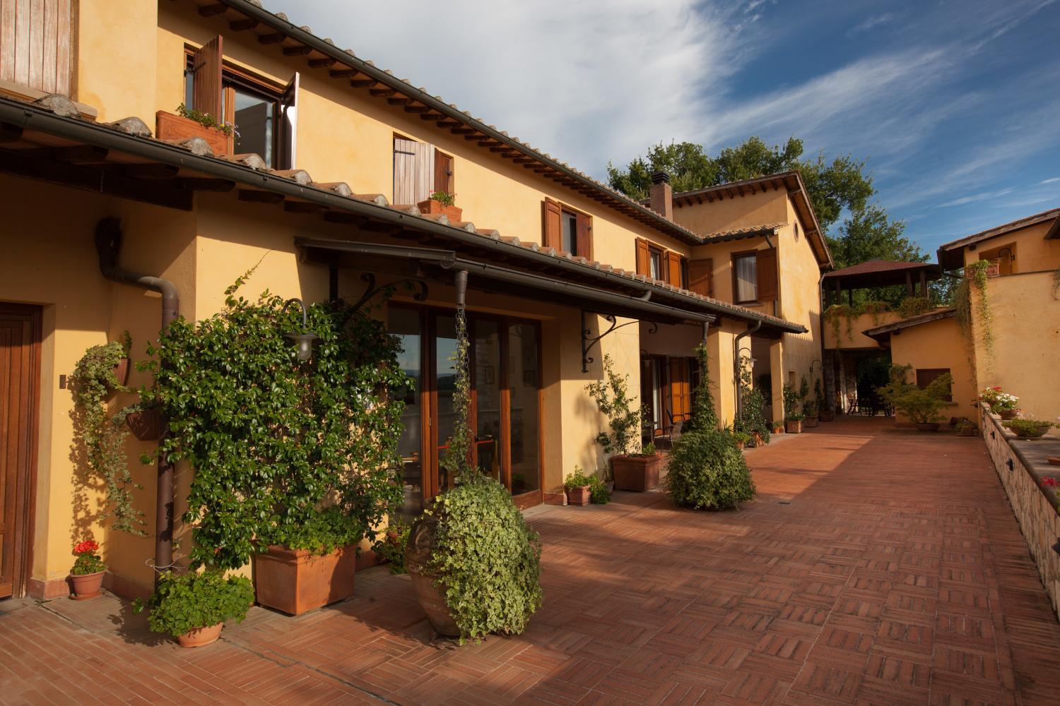 Entrance 4, Agriturismo La Vecchia Fattoria, Viterbo