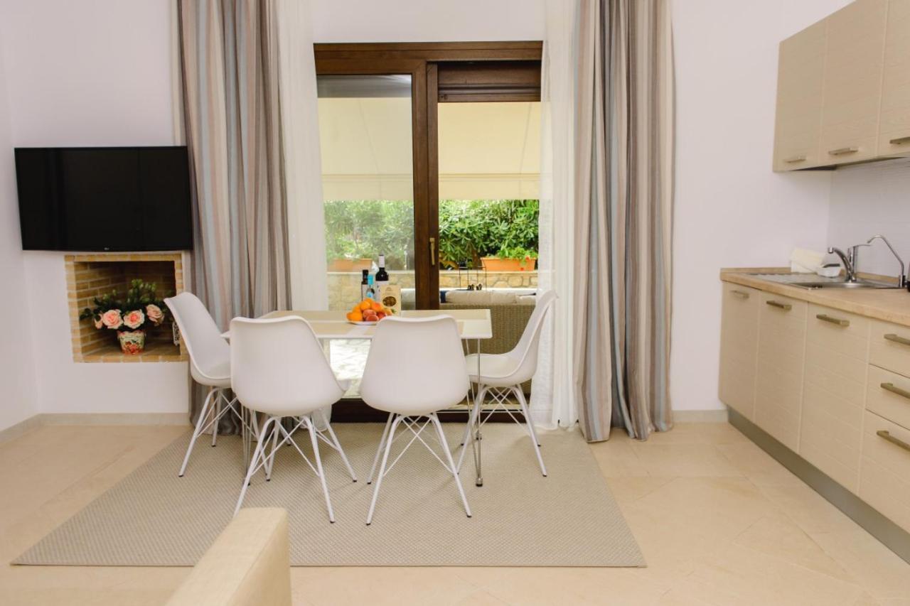 5, DIA Summer Suites - Halkidiki Suites Com, Central Macedonia
