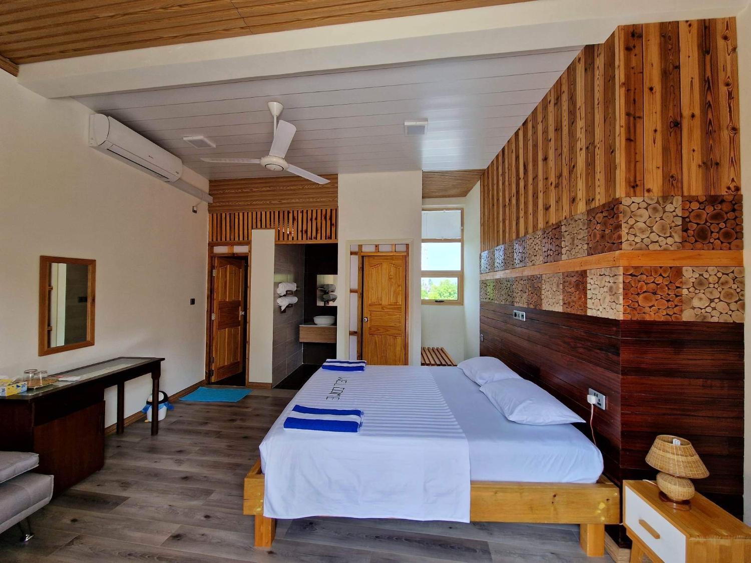 Others 4, Finolhu Beach Guest House, Vaavu Atoll
