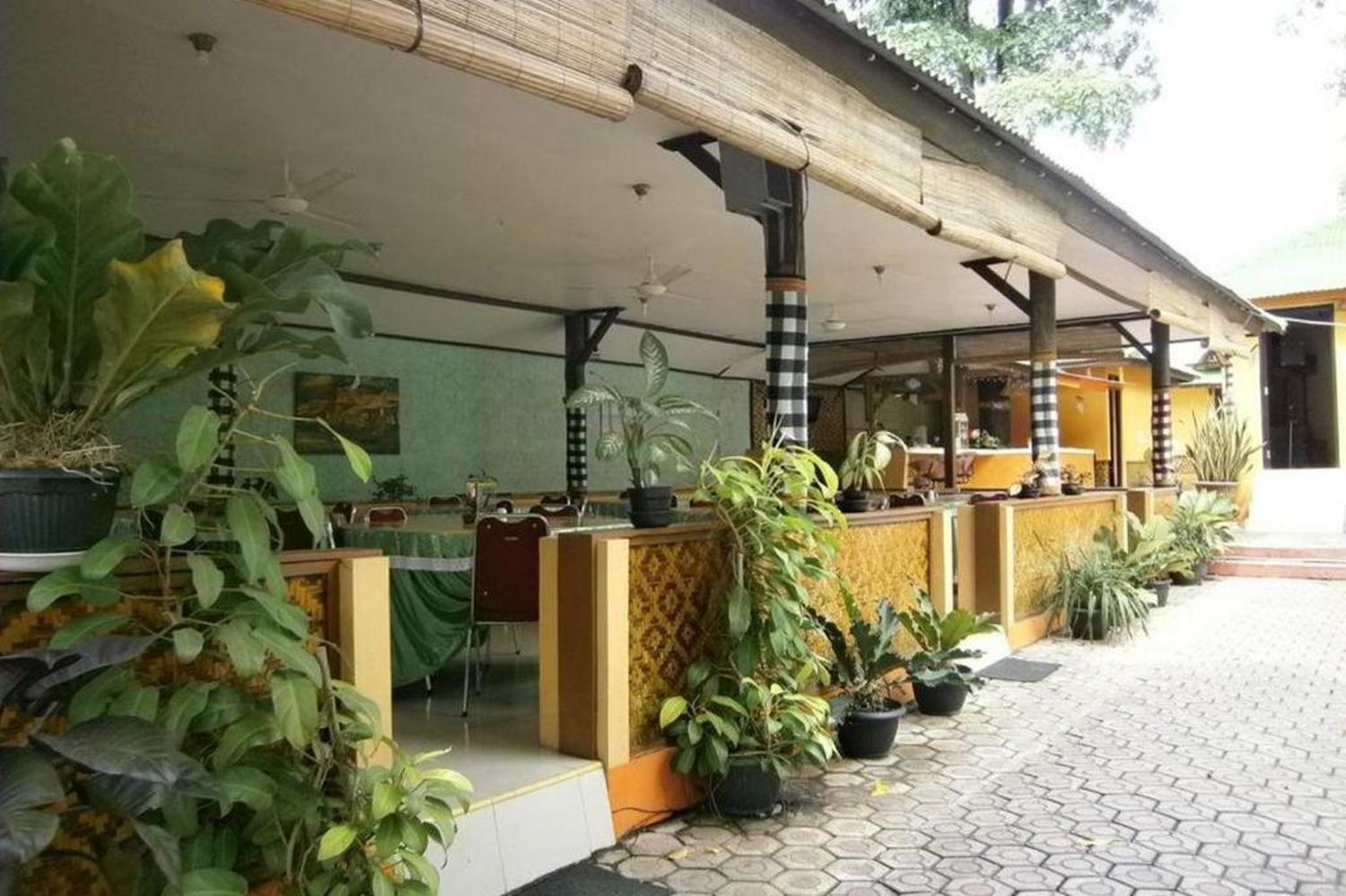 Exterior view 2, Urbanview Hotel Yasminstar Muntok by RedDoorz, West Bangka