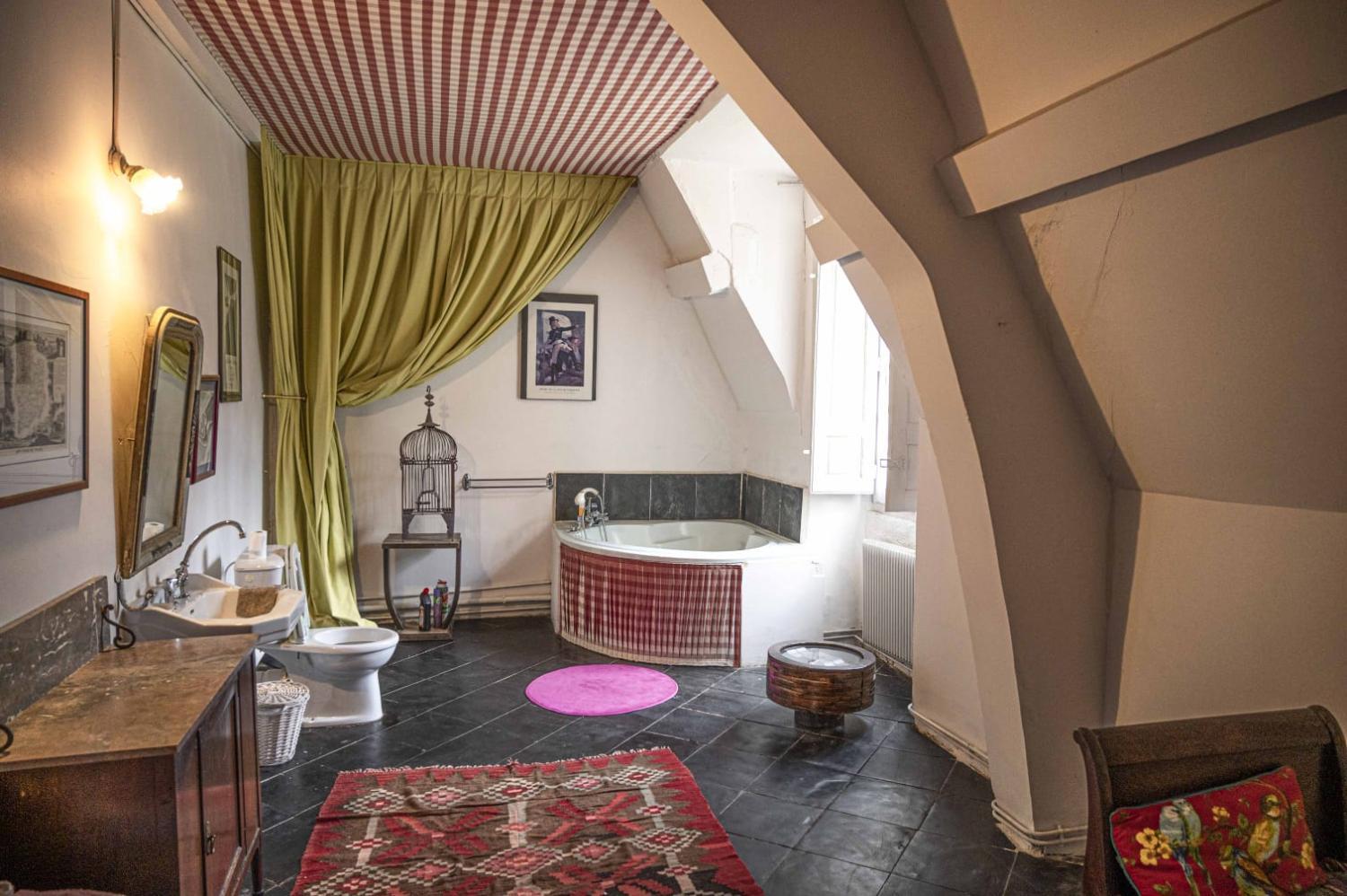 Others, Chateau du Boschet chambre de l’infatigable gentilhomme, Ille-et-Vilaine