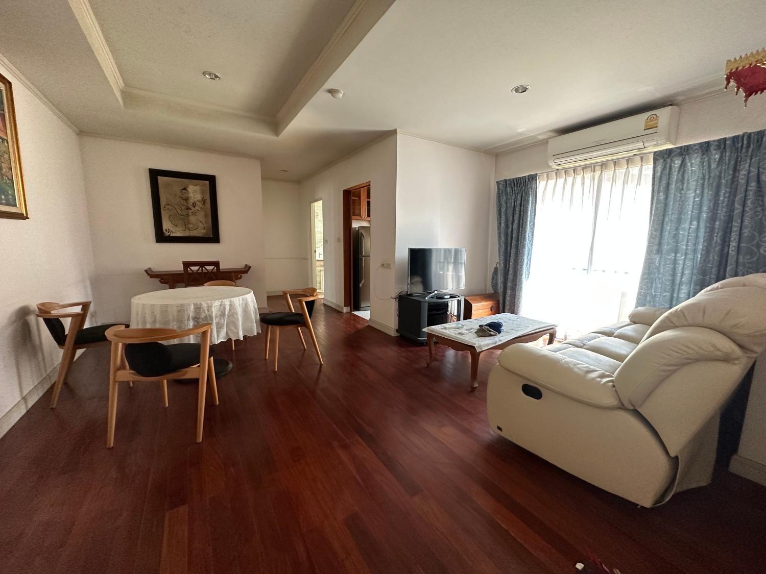 3, Saladaeng Executive Condominium, Bang Rak