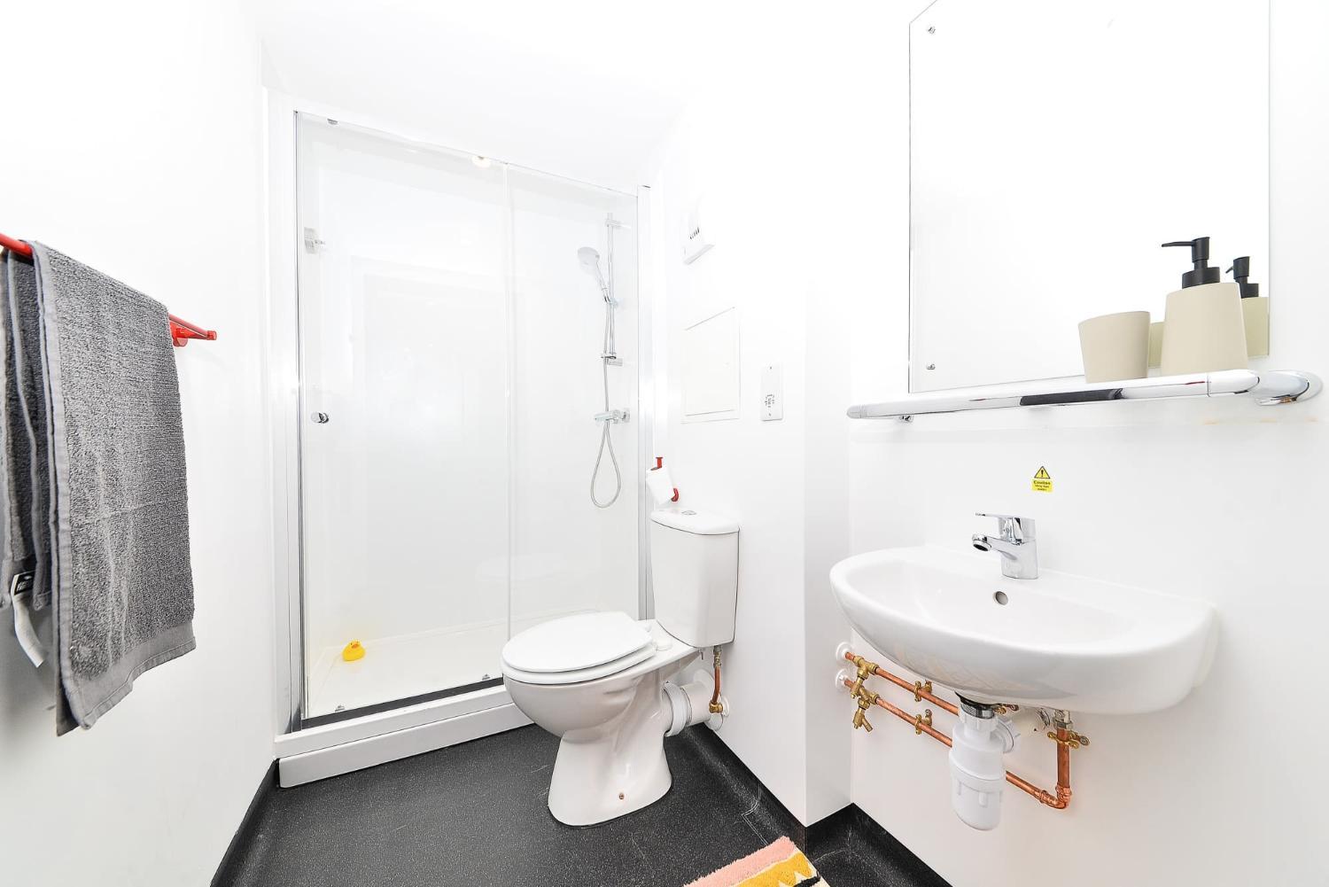 Bathroom, For Students Only Ensuite Bedroom at Beton House in Sheffield, Sheffield