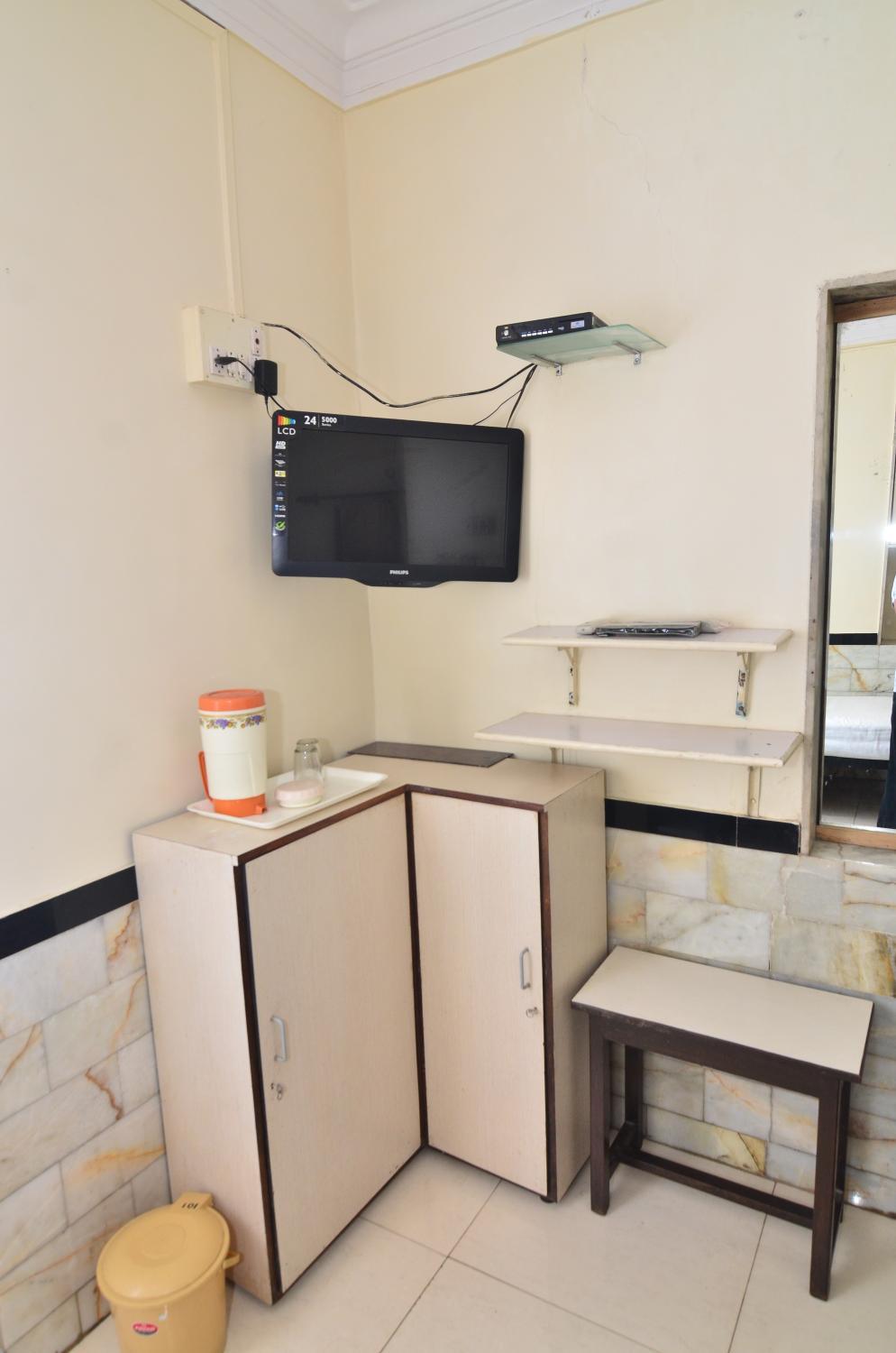 5, Shri Laxmi Lodge, Mumbai City