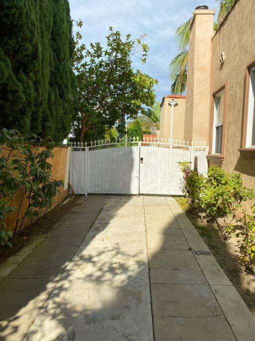 Others 5, 2 Bd Beverly Hills Guest House, Los Angeles