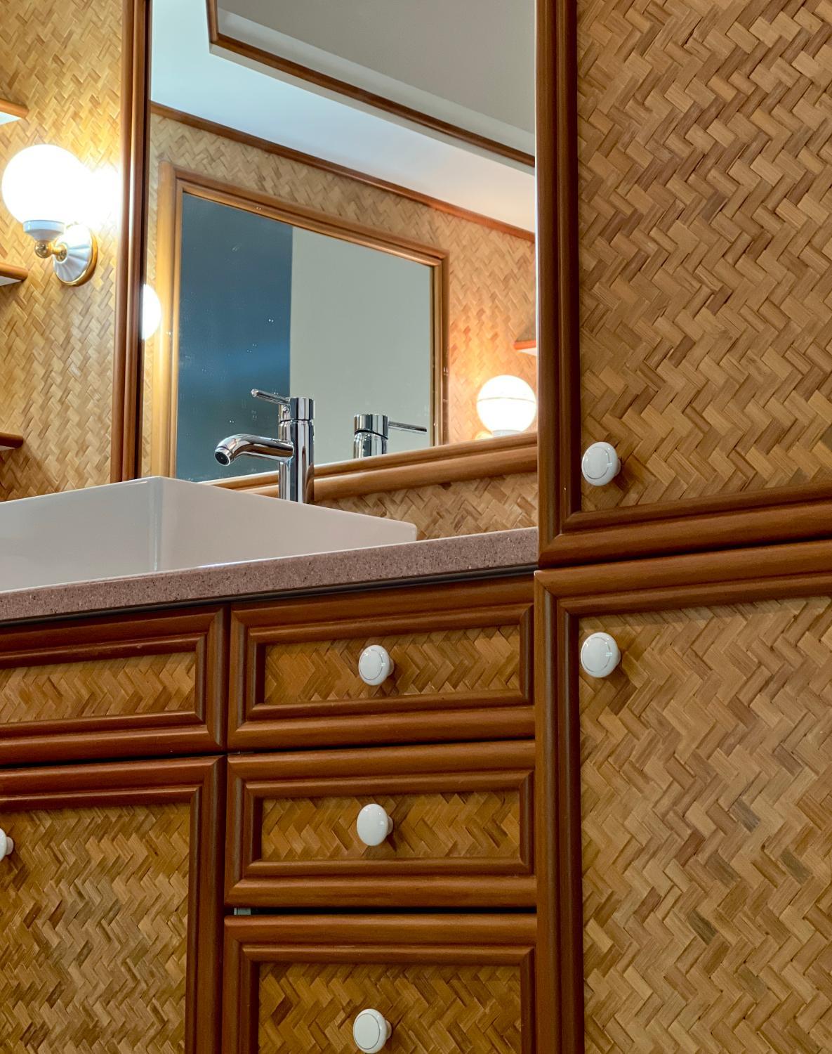 Bathroom, Maison Taina