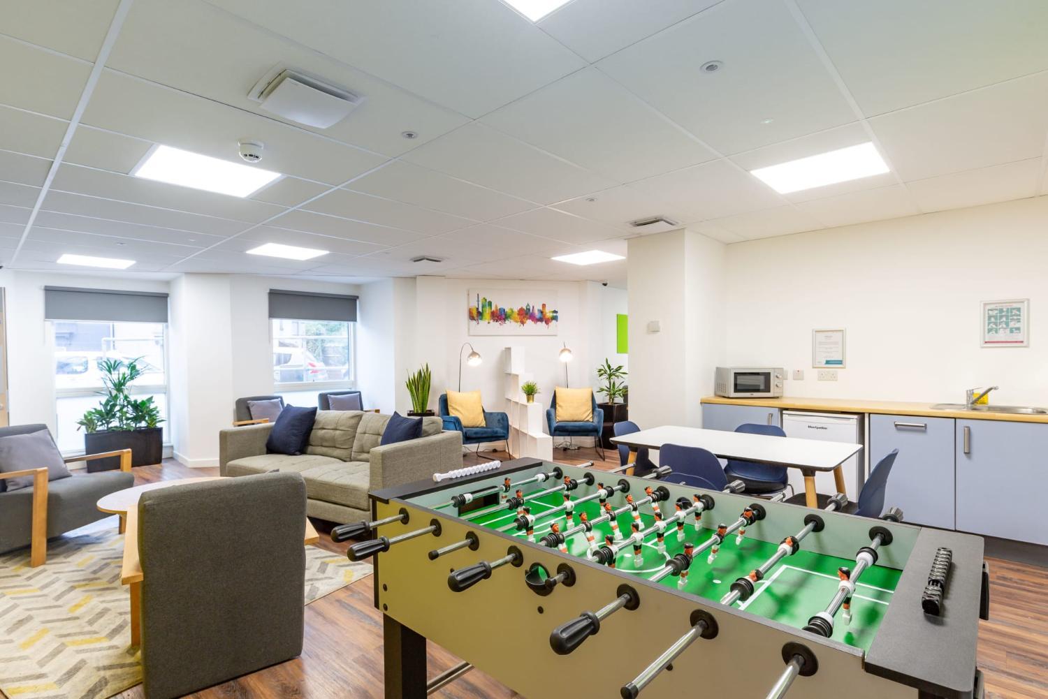 4, Ensuite Bedrooms with Shared Kitchen at Hollingbury House in Brighton, Brighton and Hove