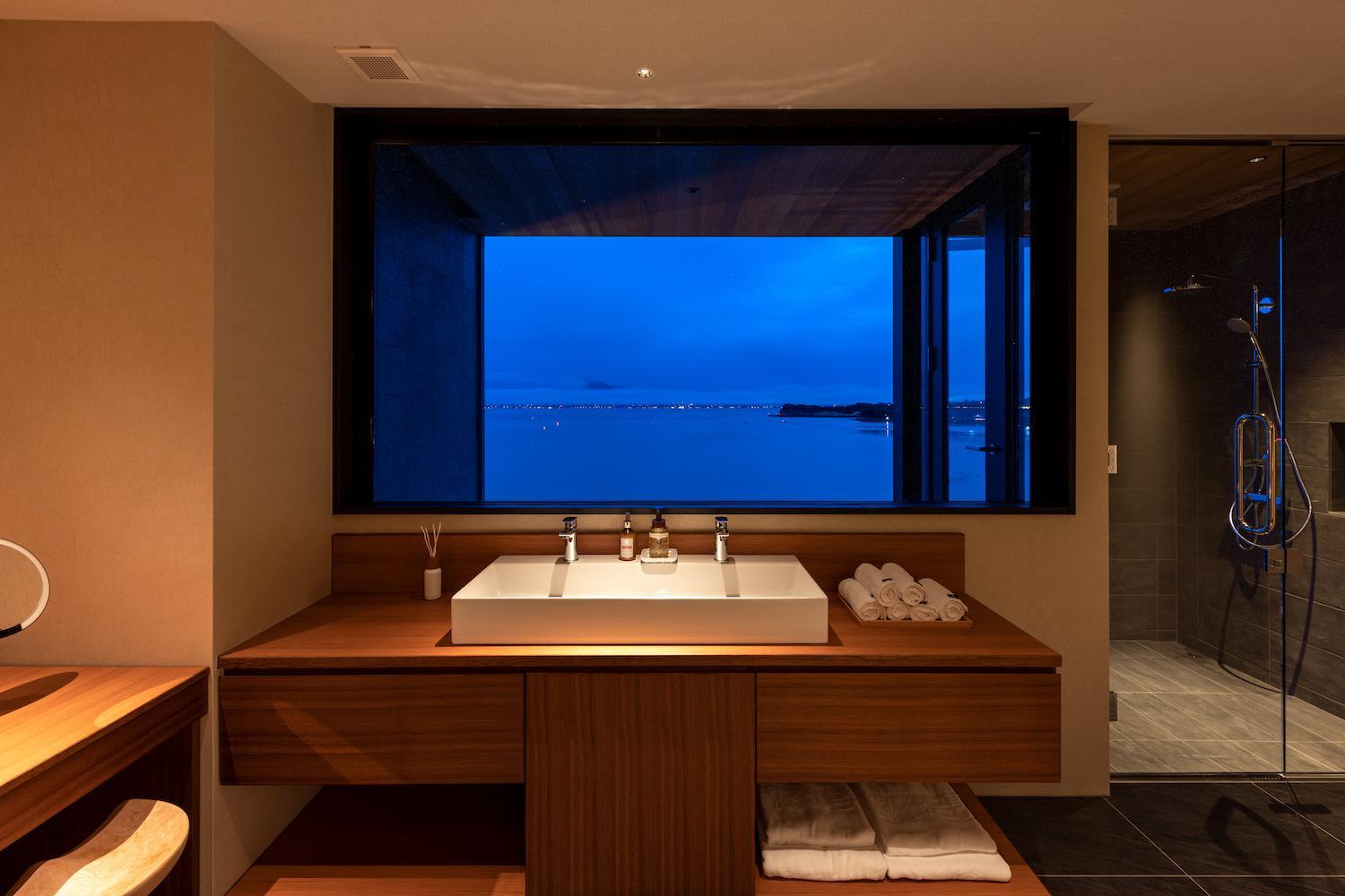 Bathroom, KANIGOTEN, Tara