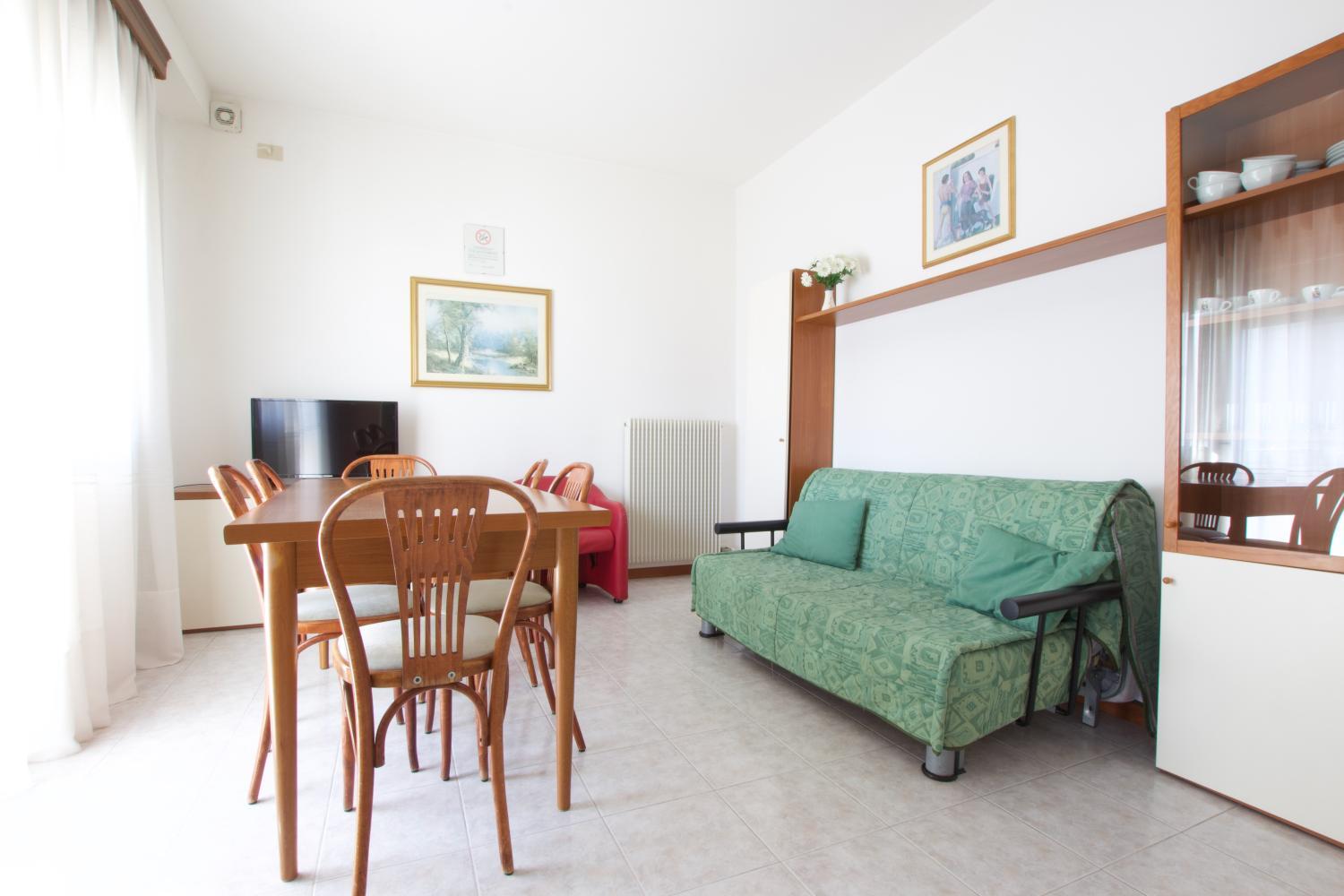 3, Residence Madrid, Venezia
