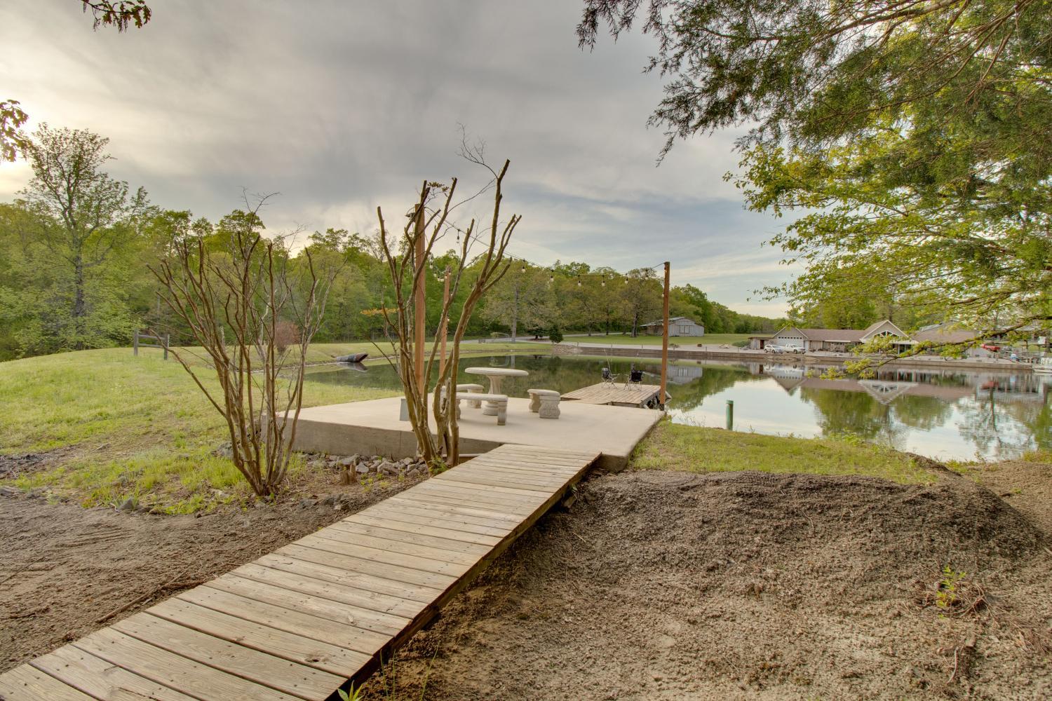 5, Waterfront Home Near Mark Twain National Forest, Butler