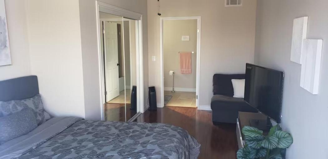 2, Private Room and Bath - Amazing City Views, Los Angeles