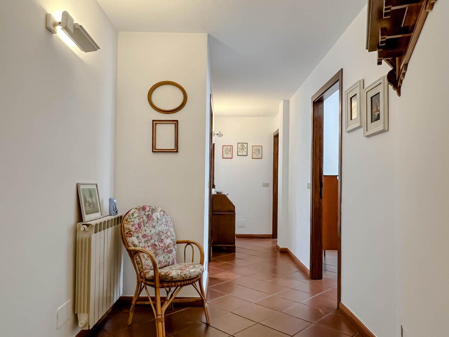 3, Casetta nel verde, Savona