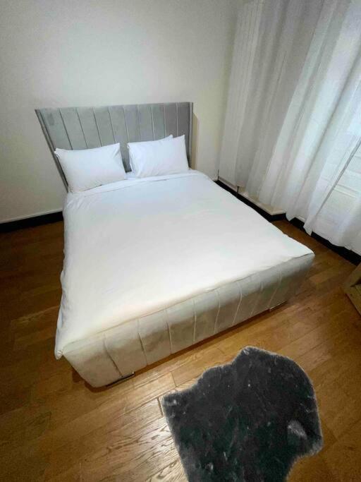 3, Stay in South Kensington, London