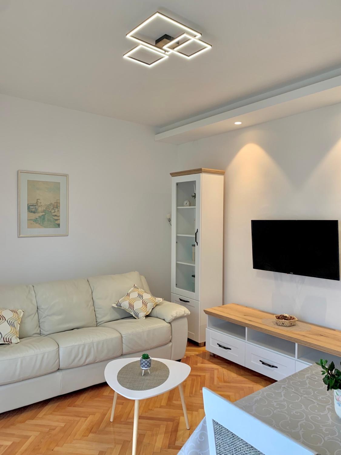 Guestroom, Talija Apartments