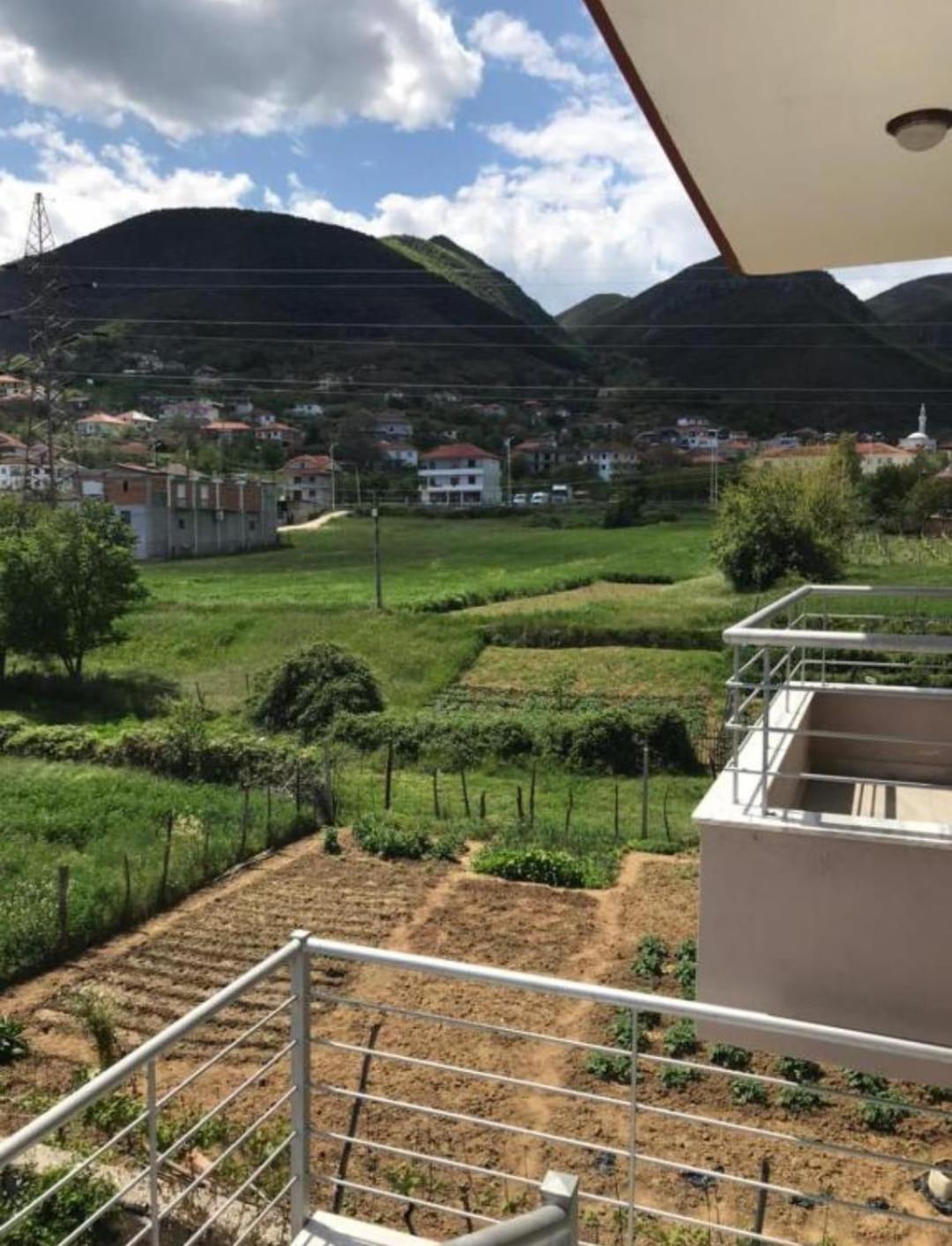 1, Lake View Villa In Memelisht, near Pogradec, Pogradecit